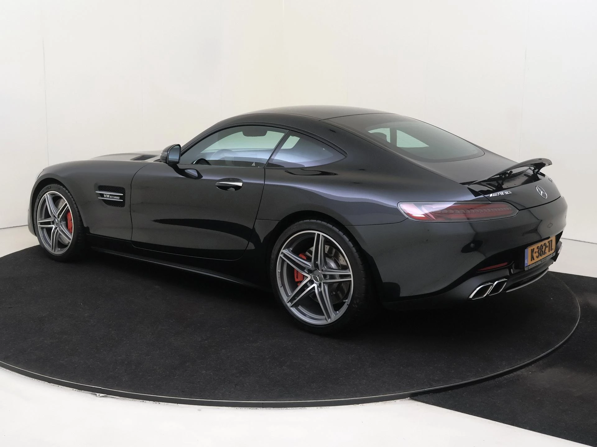 Mercedes-AMG-GT-image-5