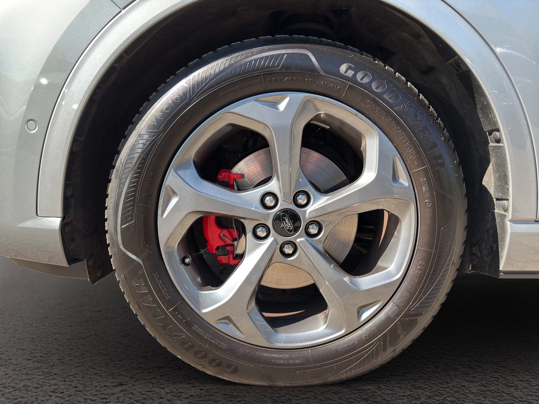 Ford Kuga ST-Line X Aut.*360GRAD*LED-MATRIX*NAVI*GRA*WINTER-PKT.