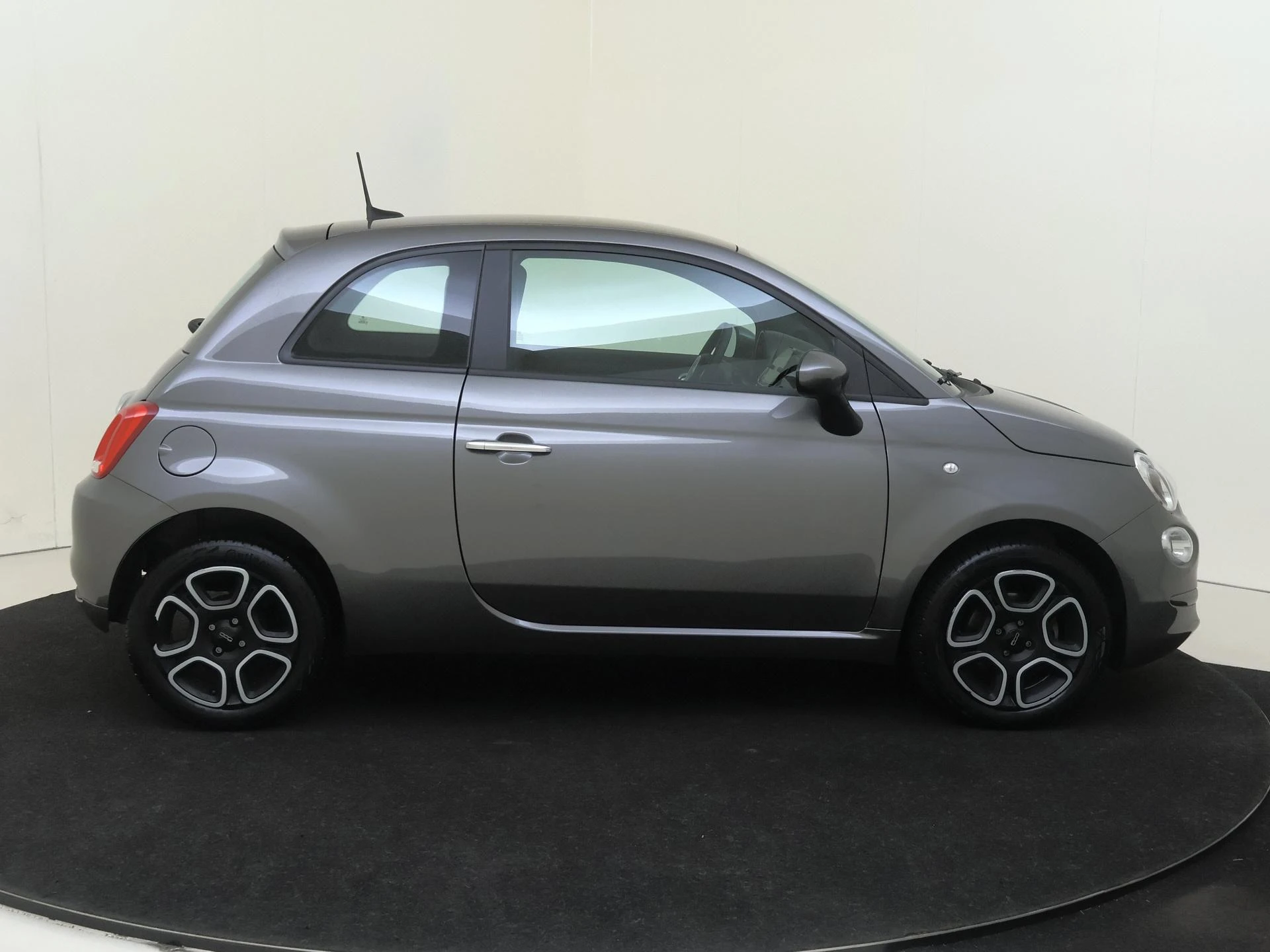 Fiat-500-image-8