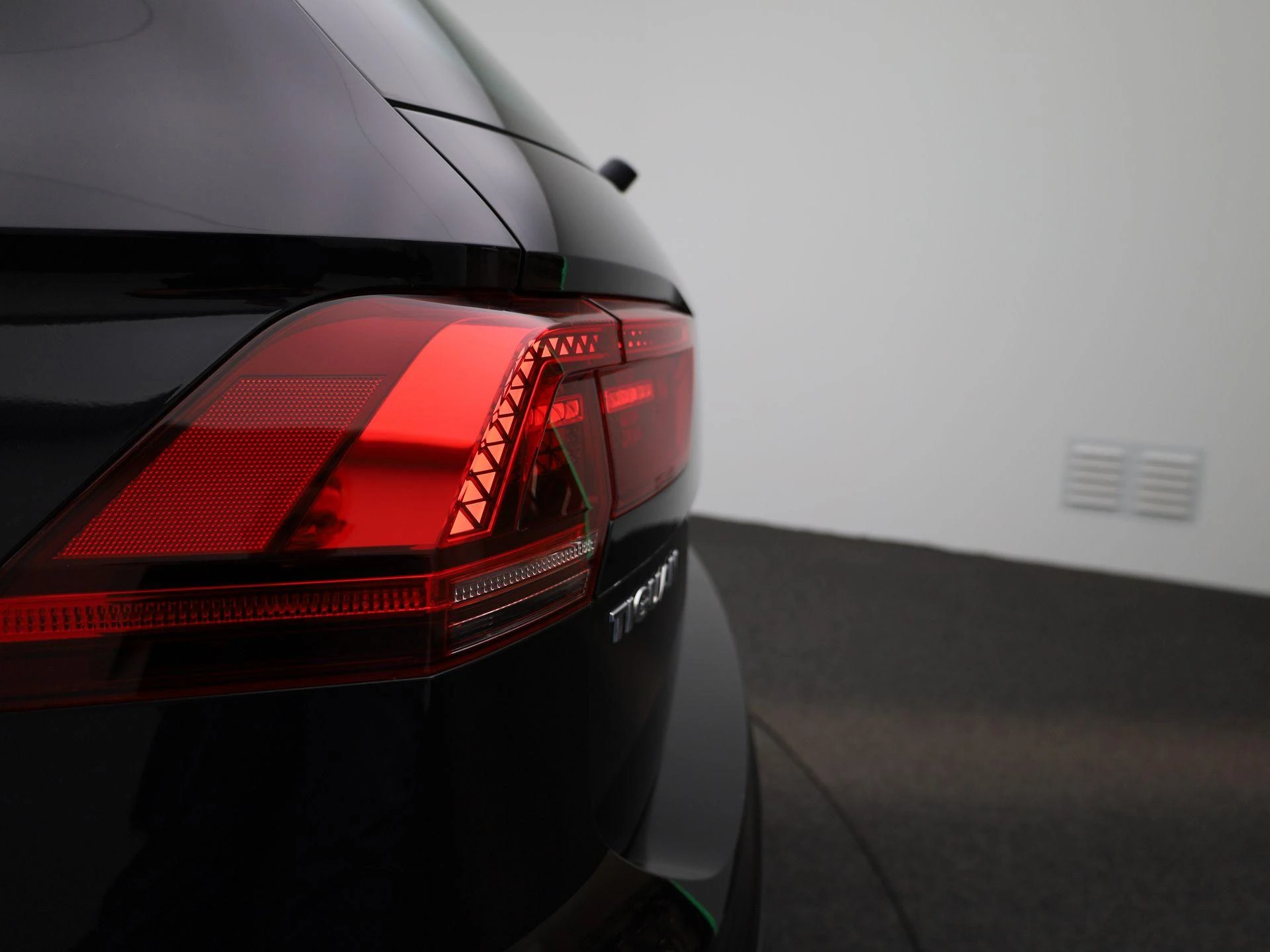 Volkswagen-Tiguan-image-39
