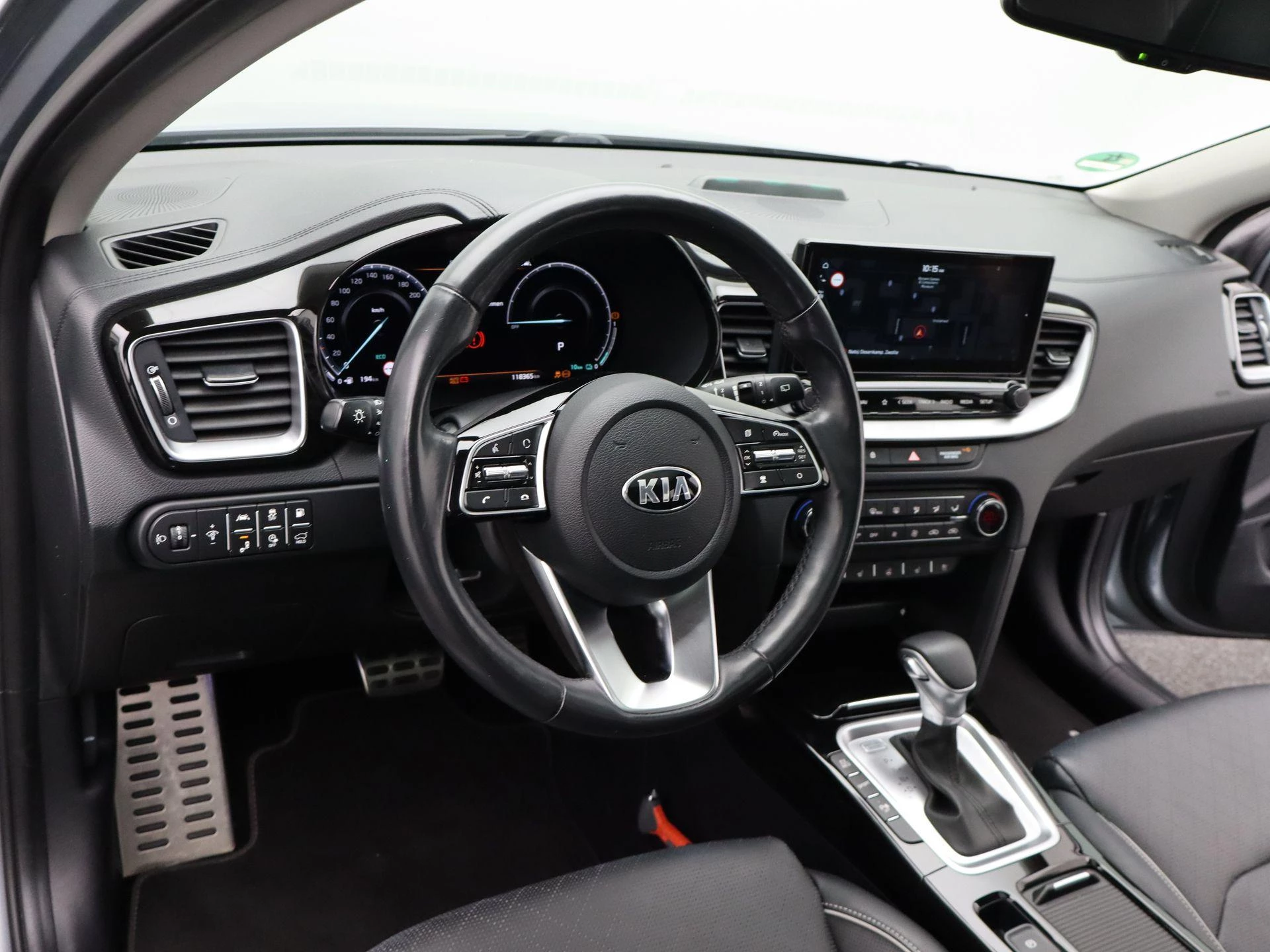 Kia-Ceed Sportswagon-image-30