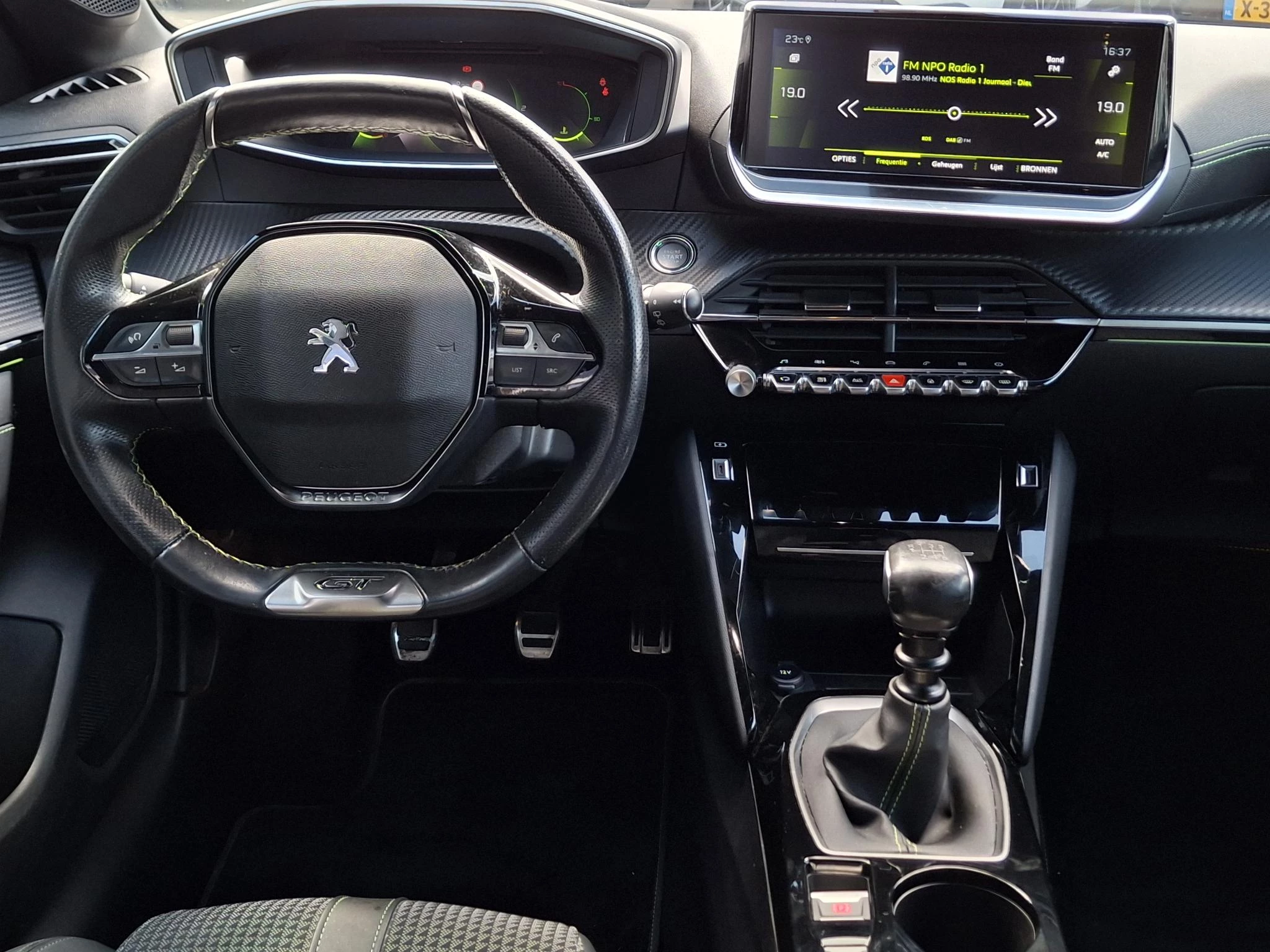 Peugeot-208-image-7