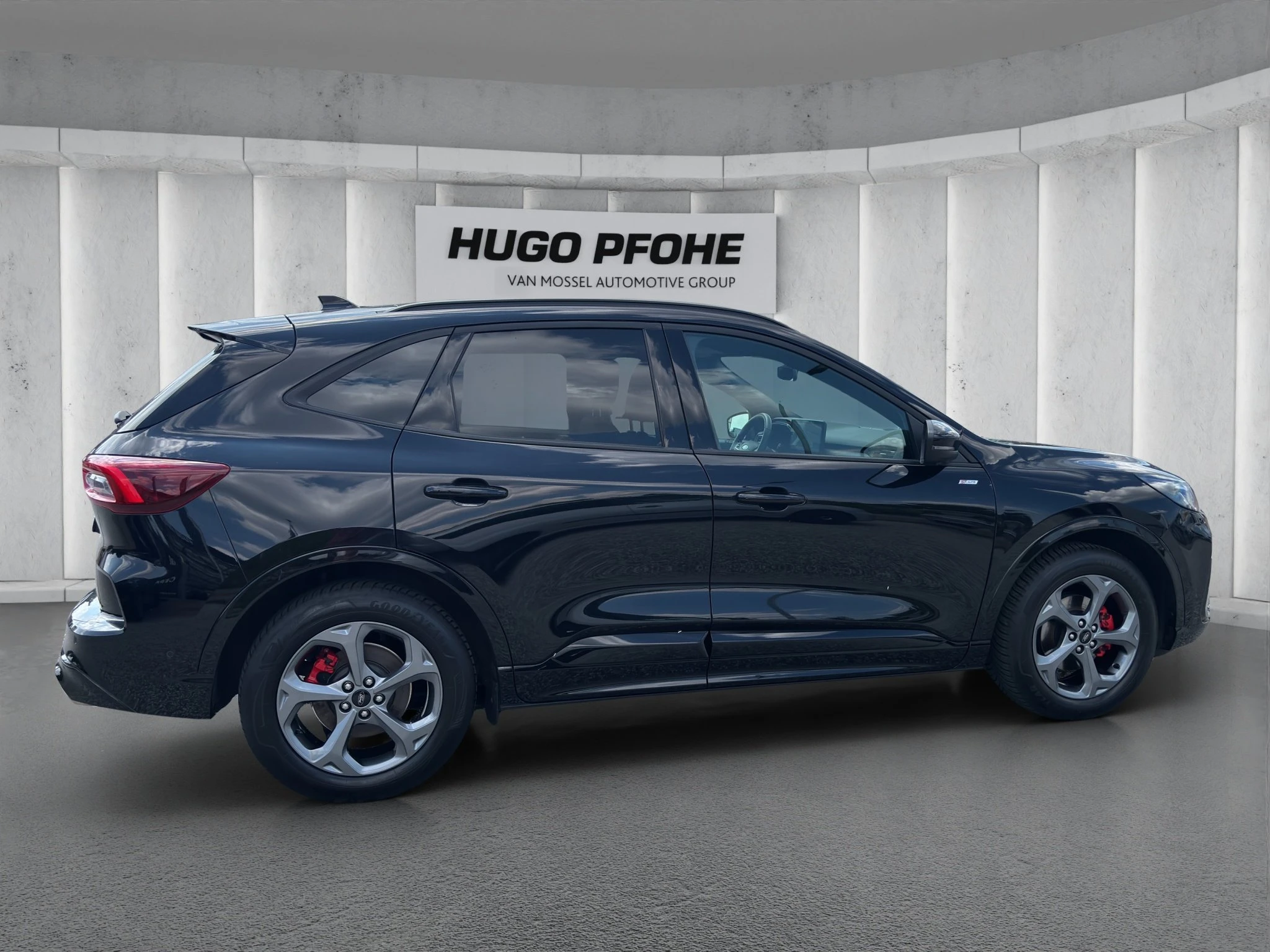 Ford Kuga ST-Line X Aut.*PANO*AHK*360GRAD*LED-MATRIX*NAVI*GRA*WINTER-PKT..