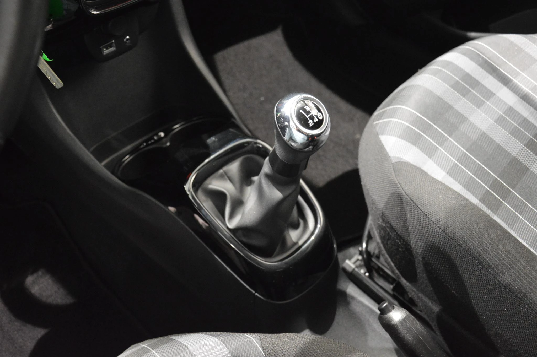 Peugeot 108 1.0 e-VTi Allure Groot scherm en camera