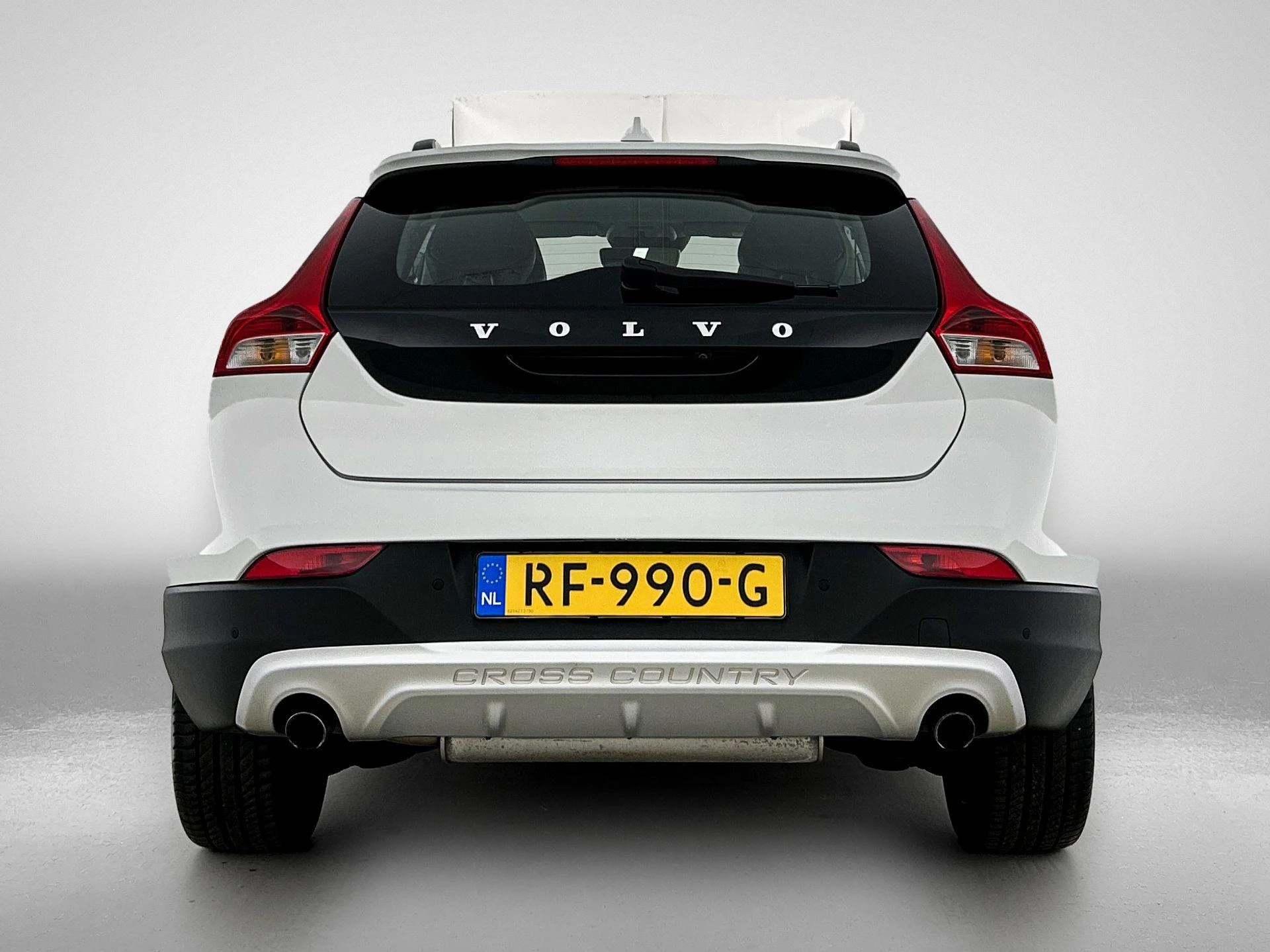 Volvo-V40-image-2