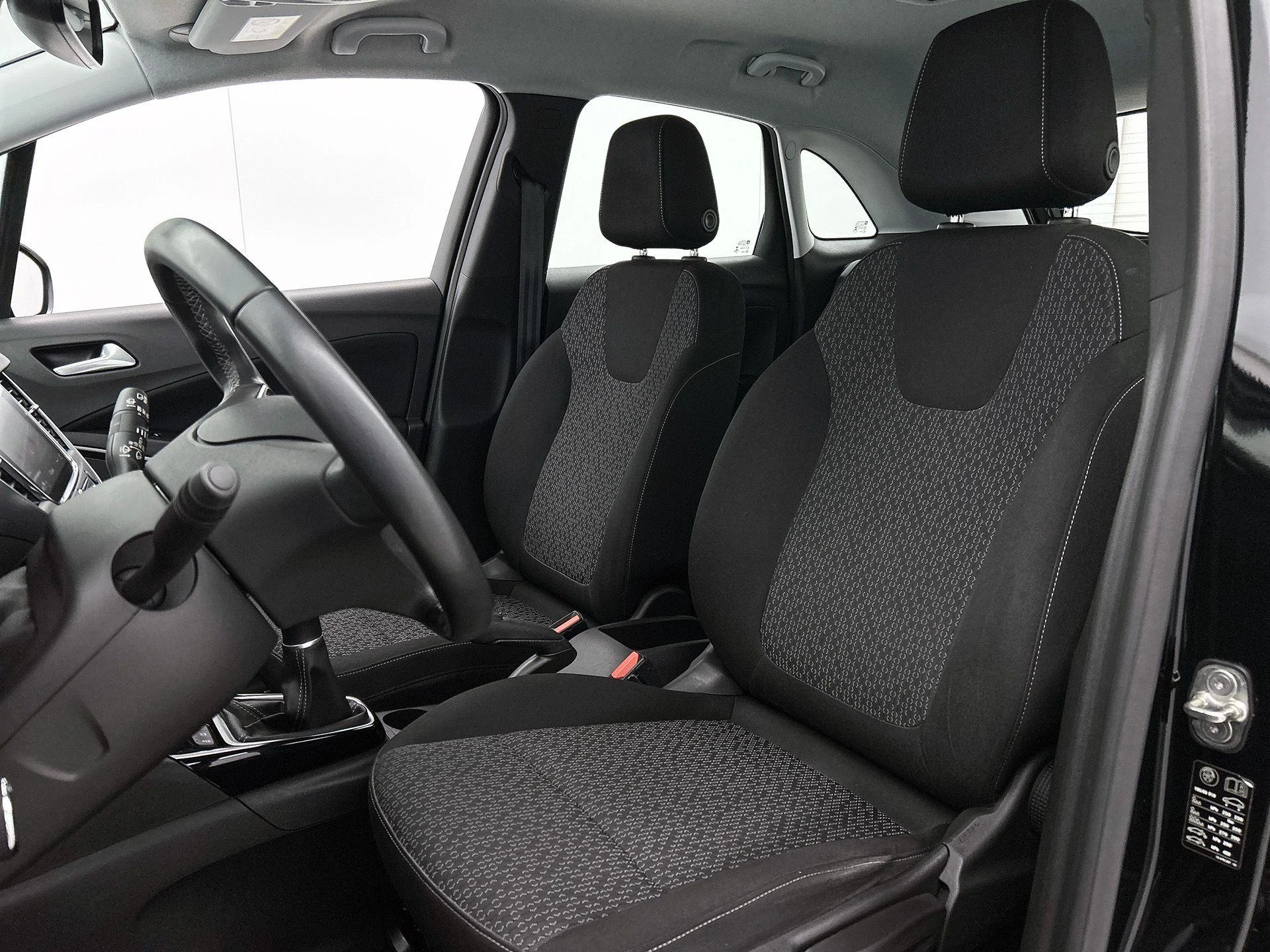 Opel-Crossland-image-34