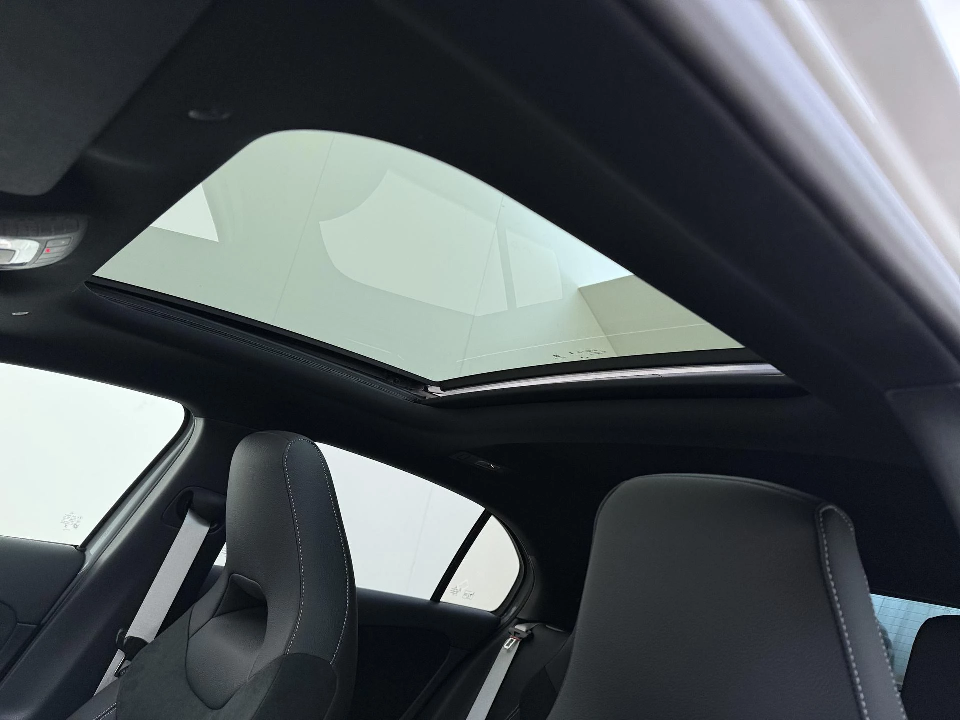 Mercedes-Benz-A-Klasse-image-27