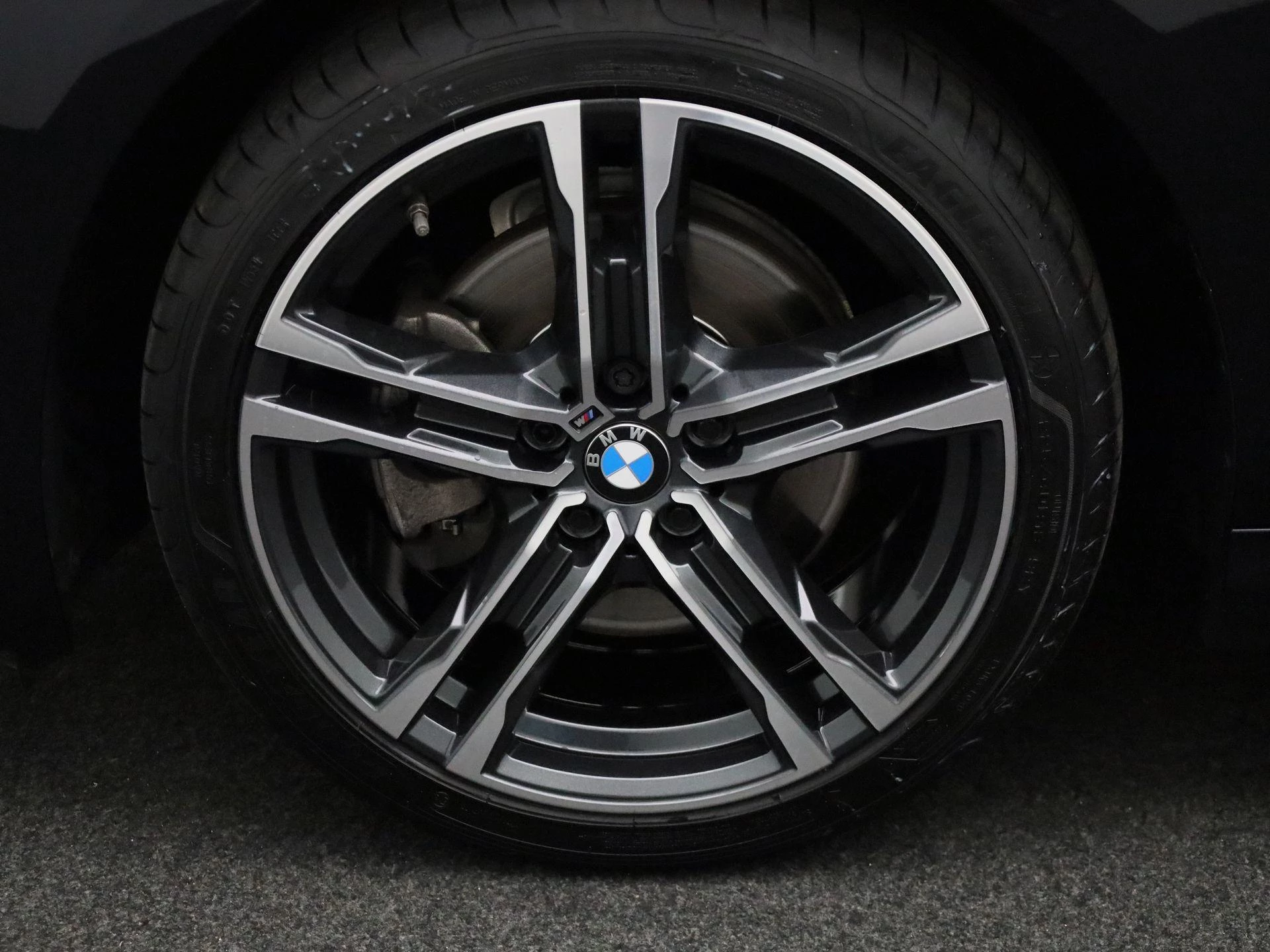 BMW-2 Serie-image-12