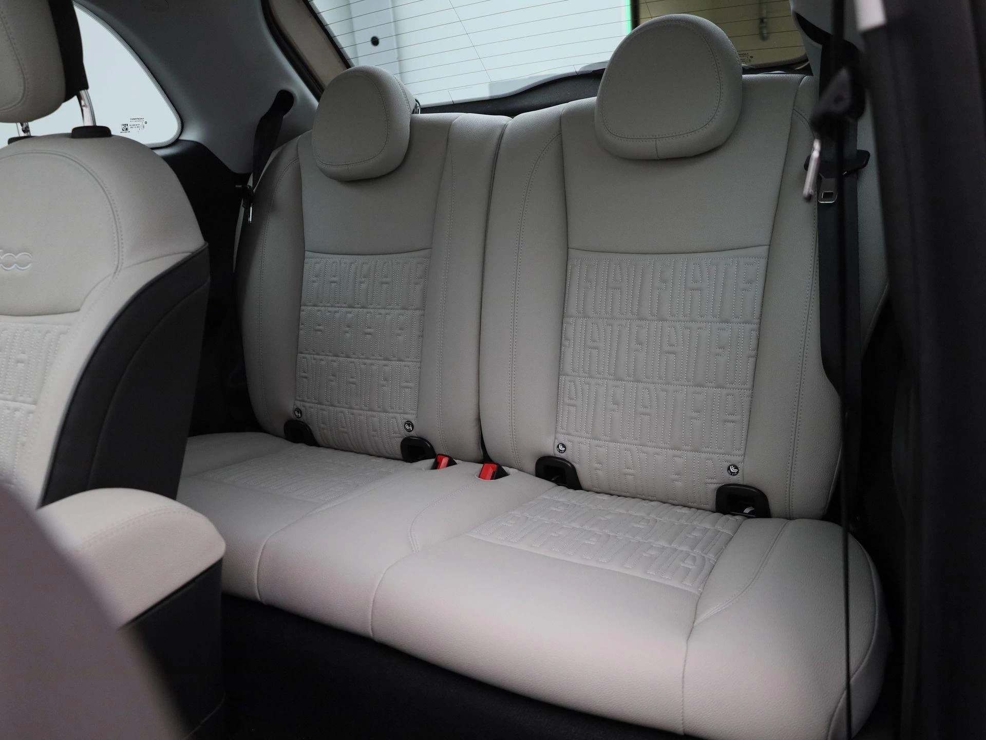 Fiat-500e-image-11
