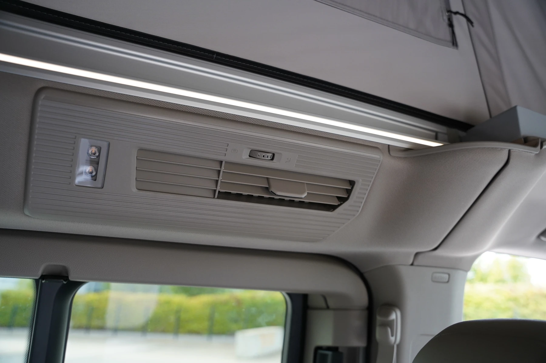 Volkswagen-California-image-28