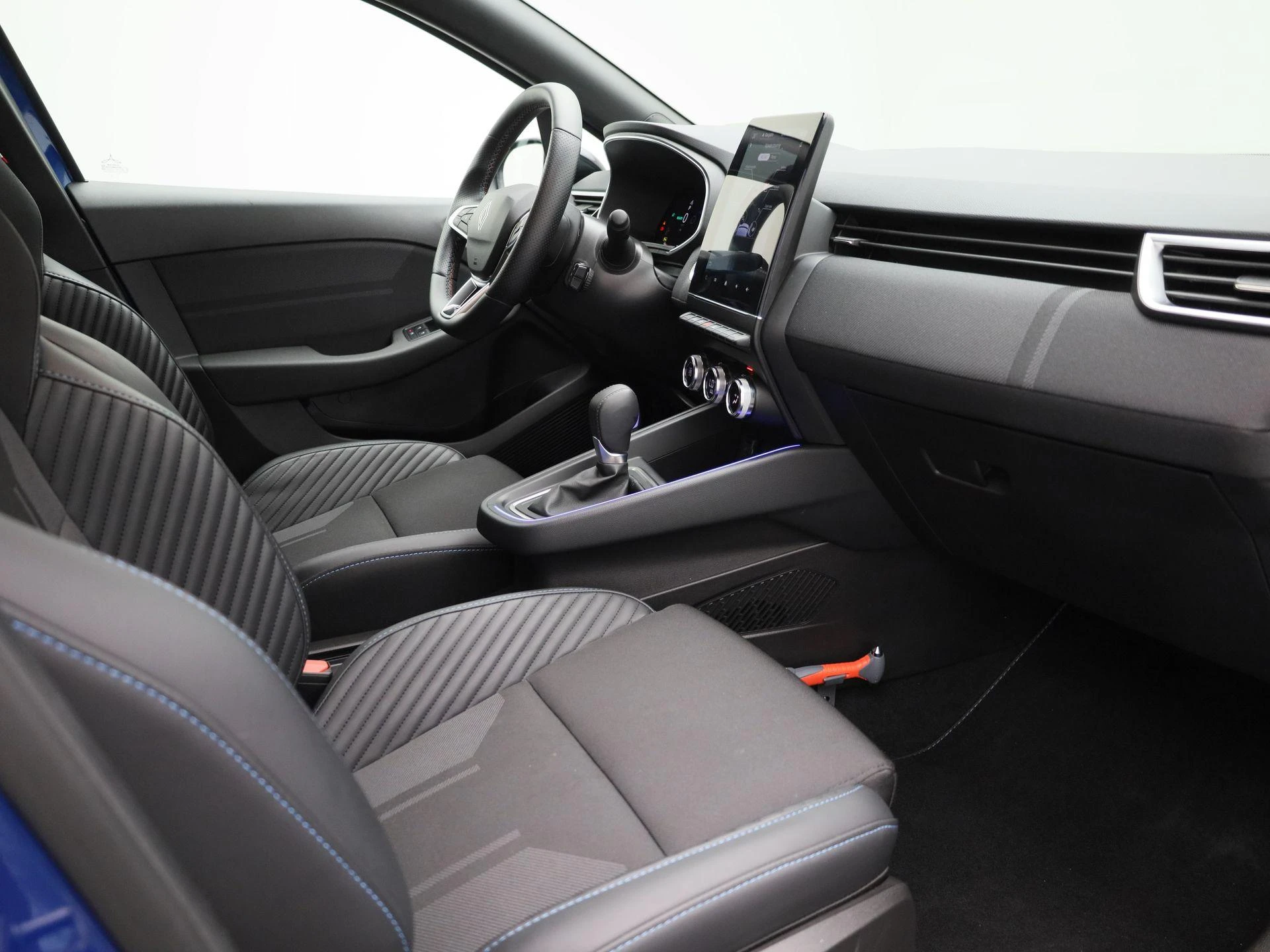 Renault-Clio-image-32