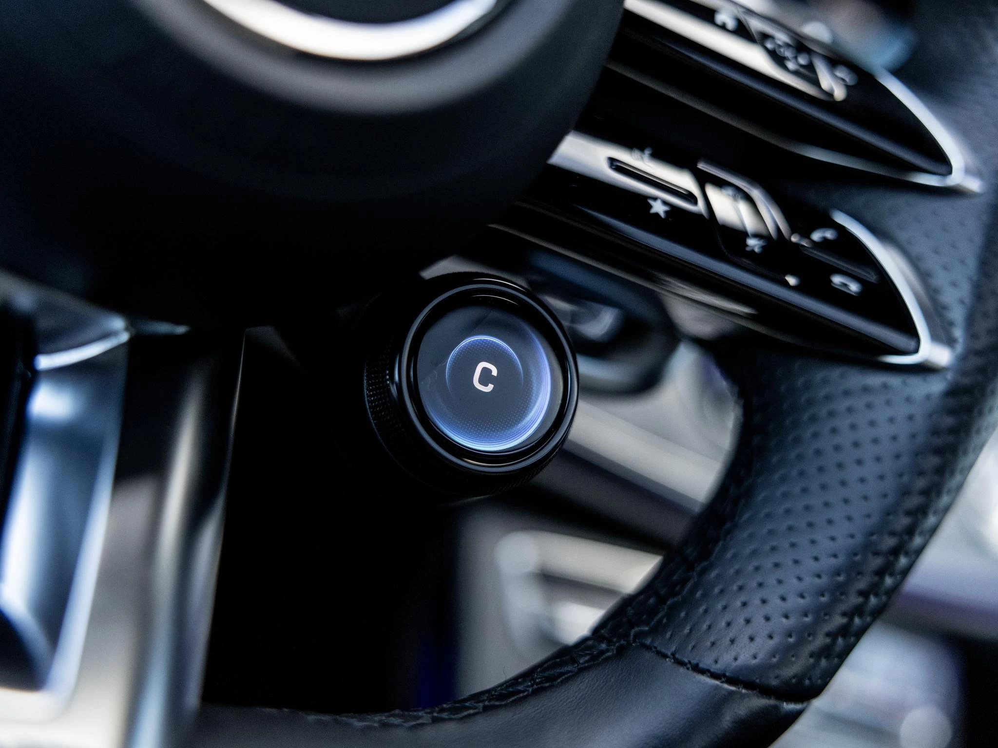 Mercedes-Benz-CLS-image-53