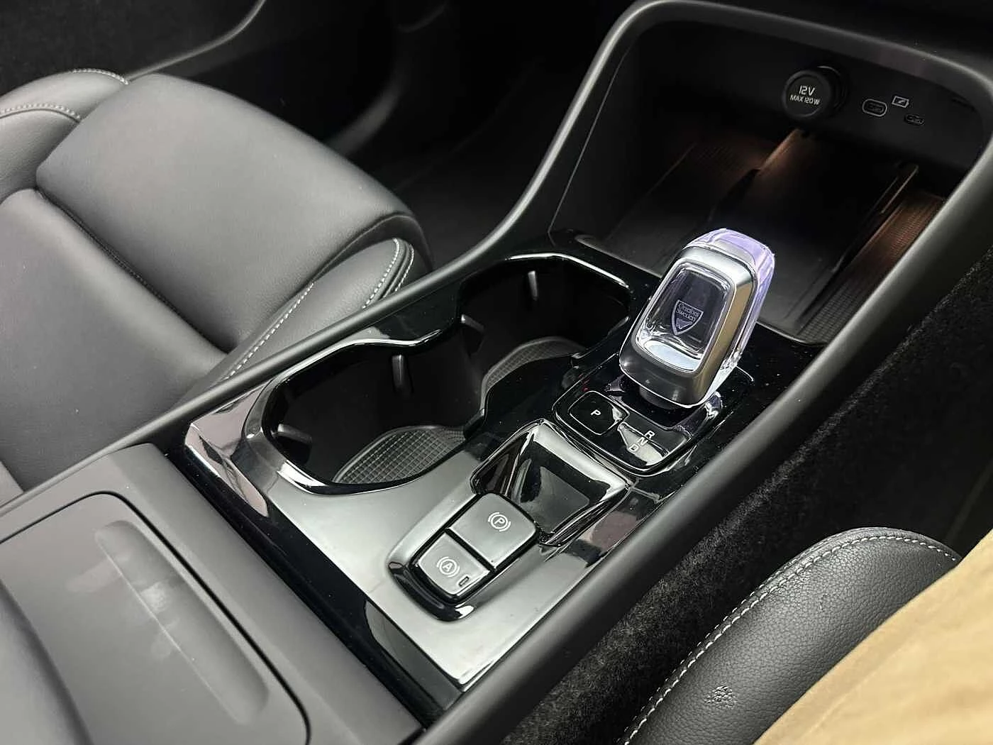 Volvo-XC40-image-15