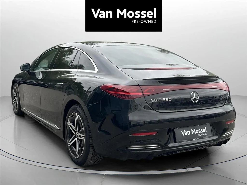 Mercedes-Benz-EQE-image-6