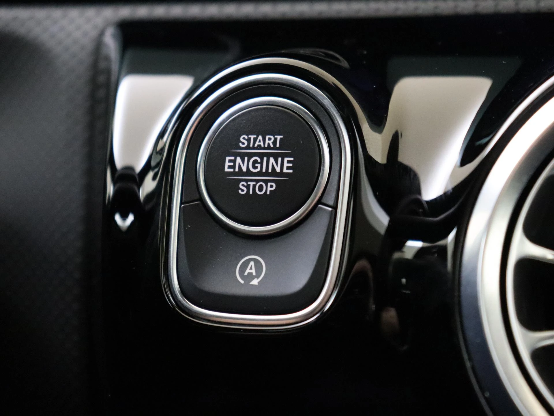 Mercedes-Benz-A-Klasse-image-21