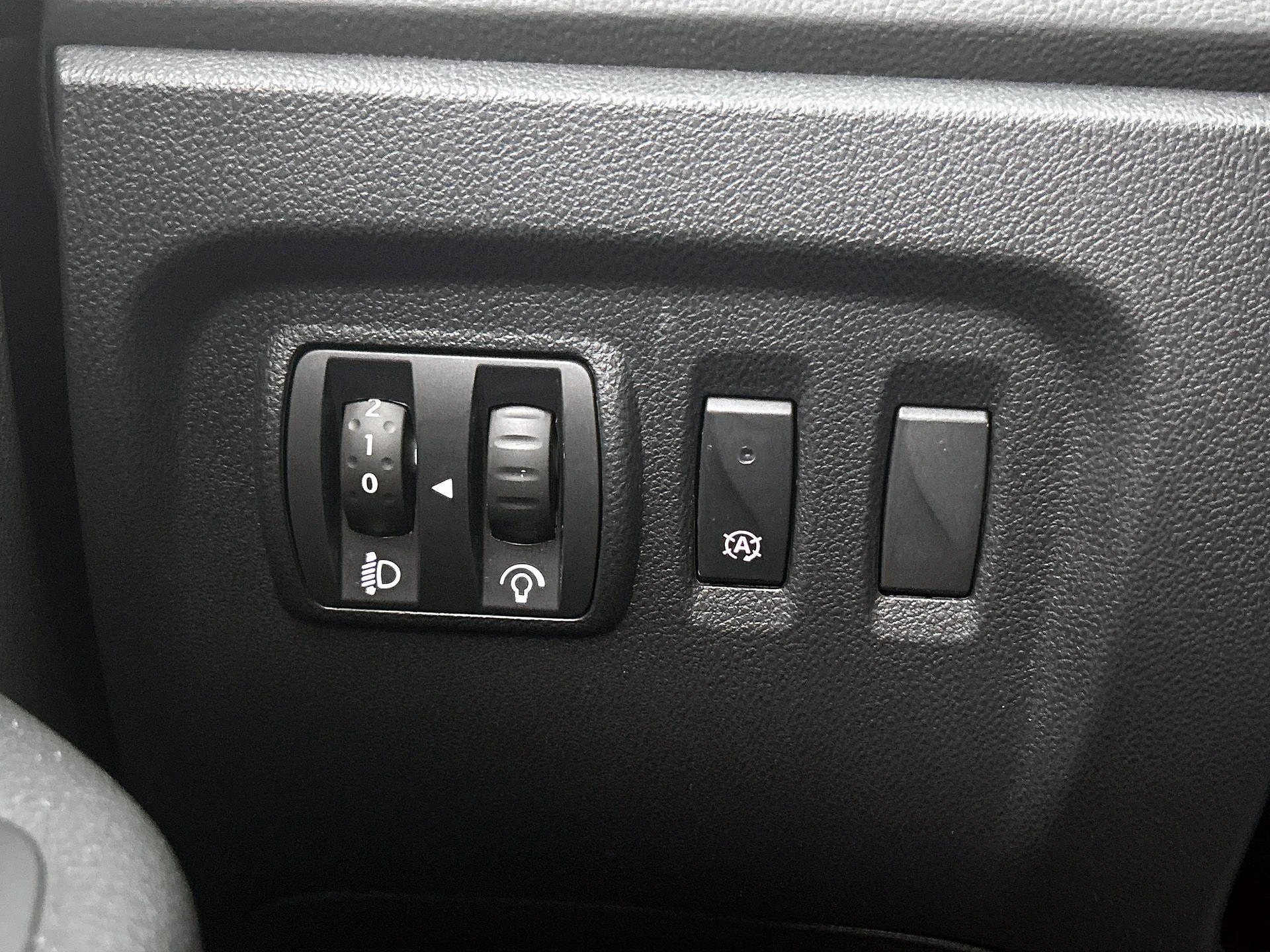 Renault-Captur-image-17