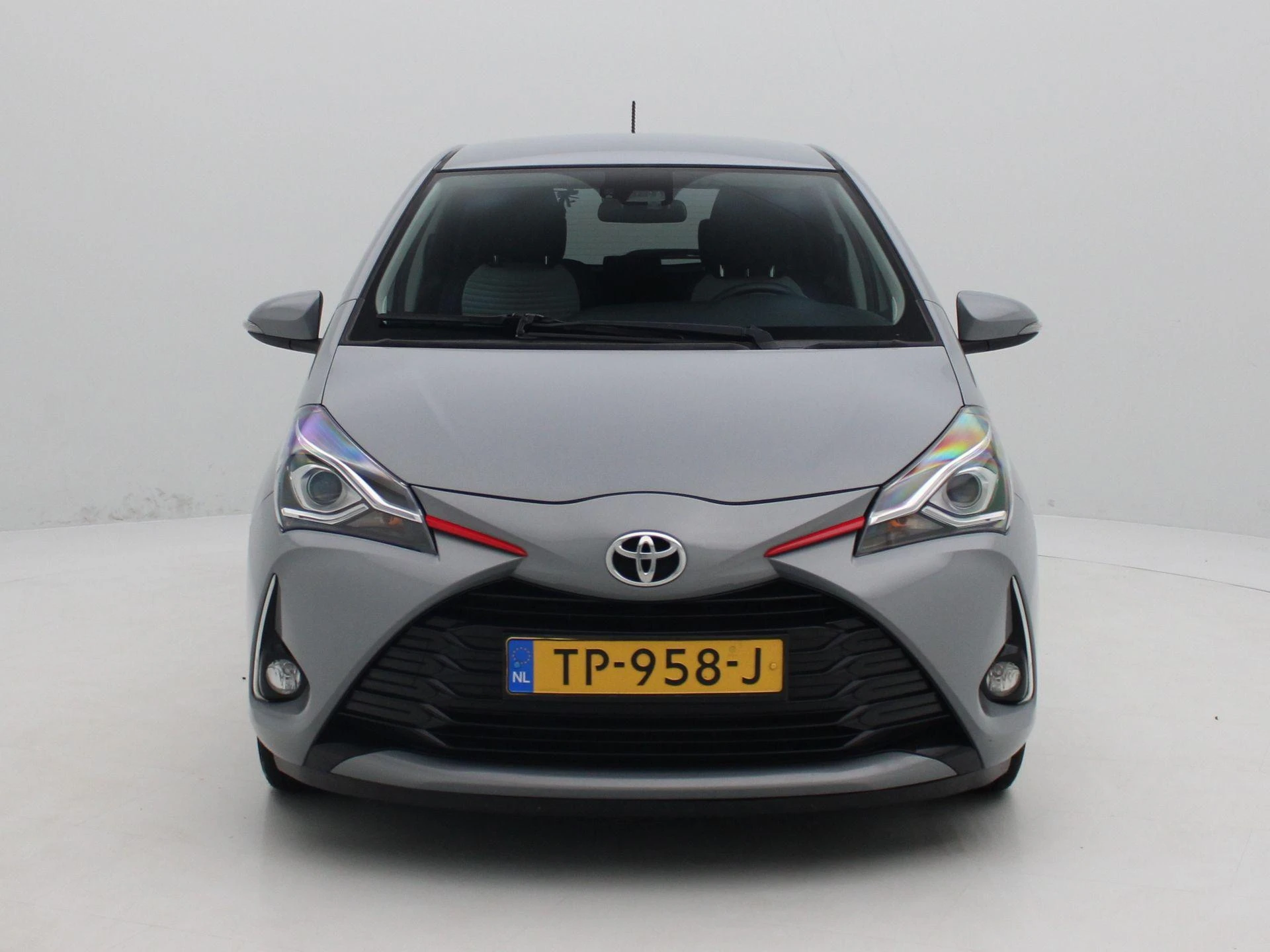 Toyota-Yaris-image-2