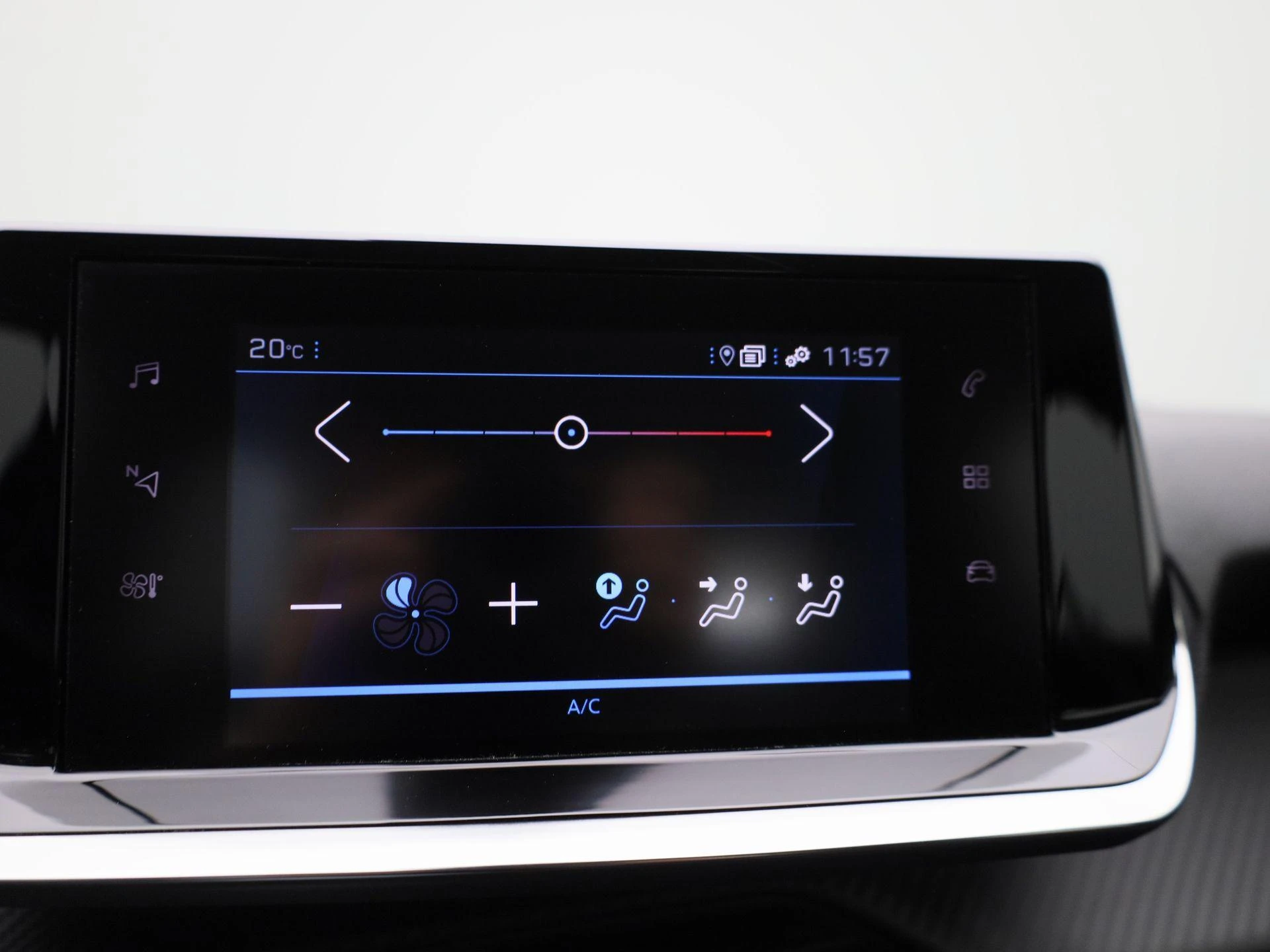 Peugeot-208-image-24