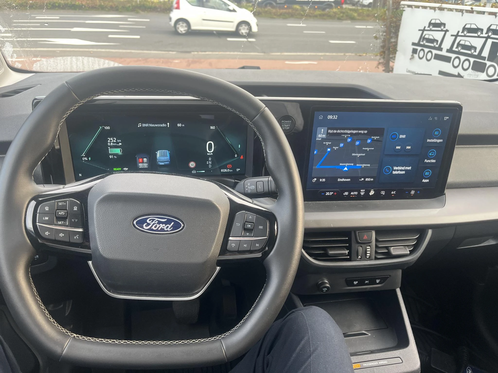 Ford-E-Transit-image-15