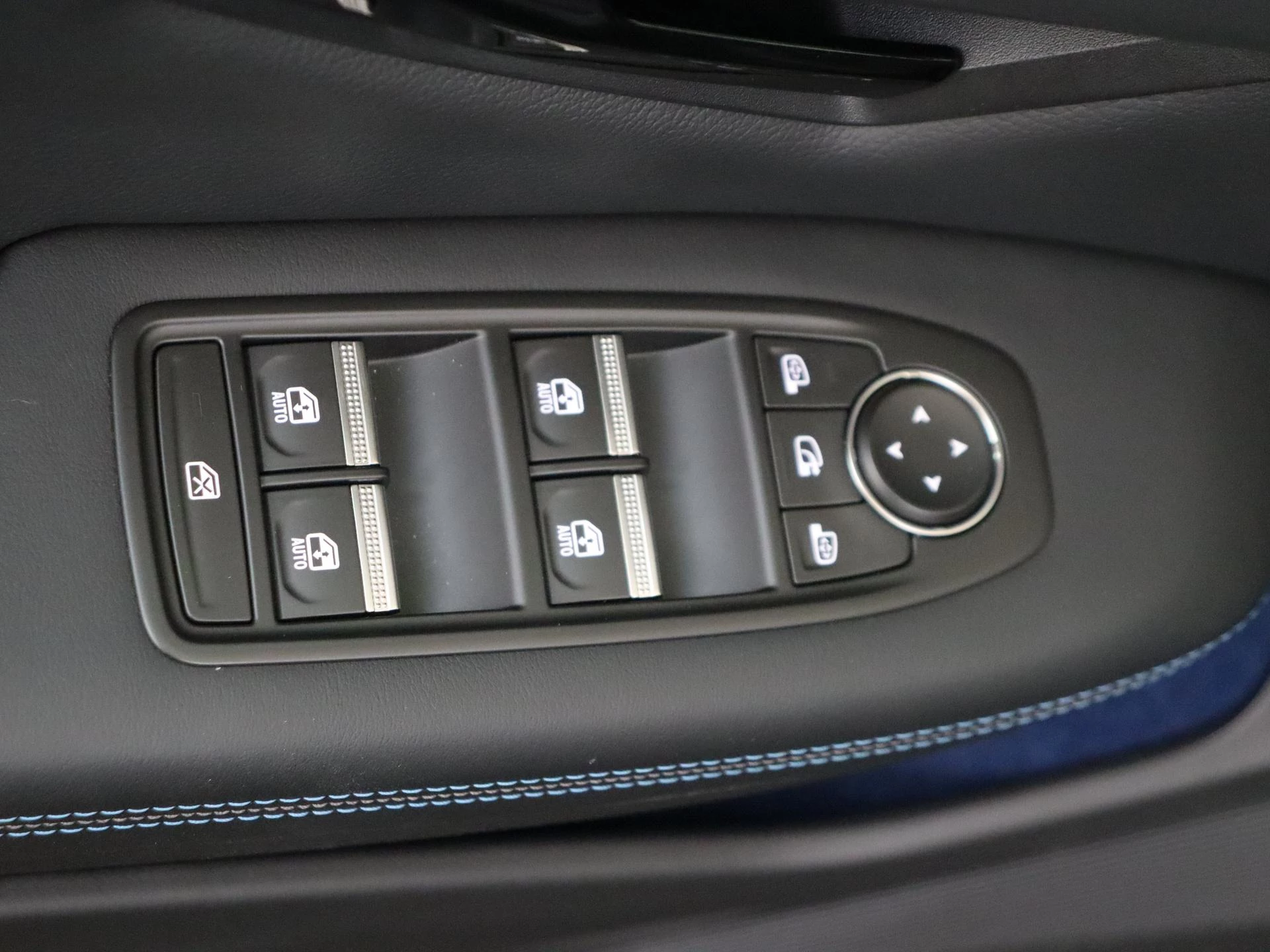 Renault-Scénic-image-22