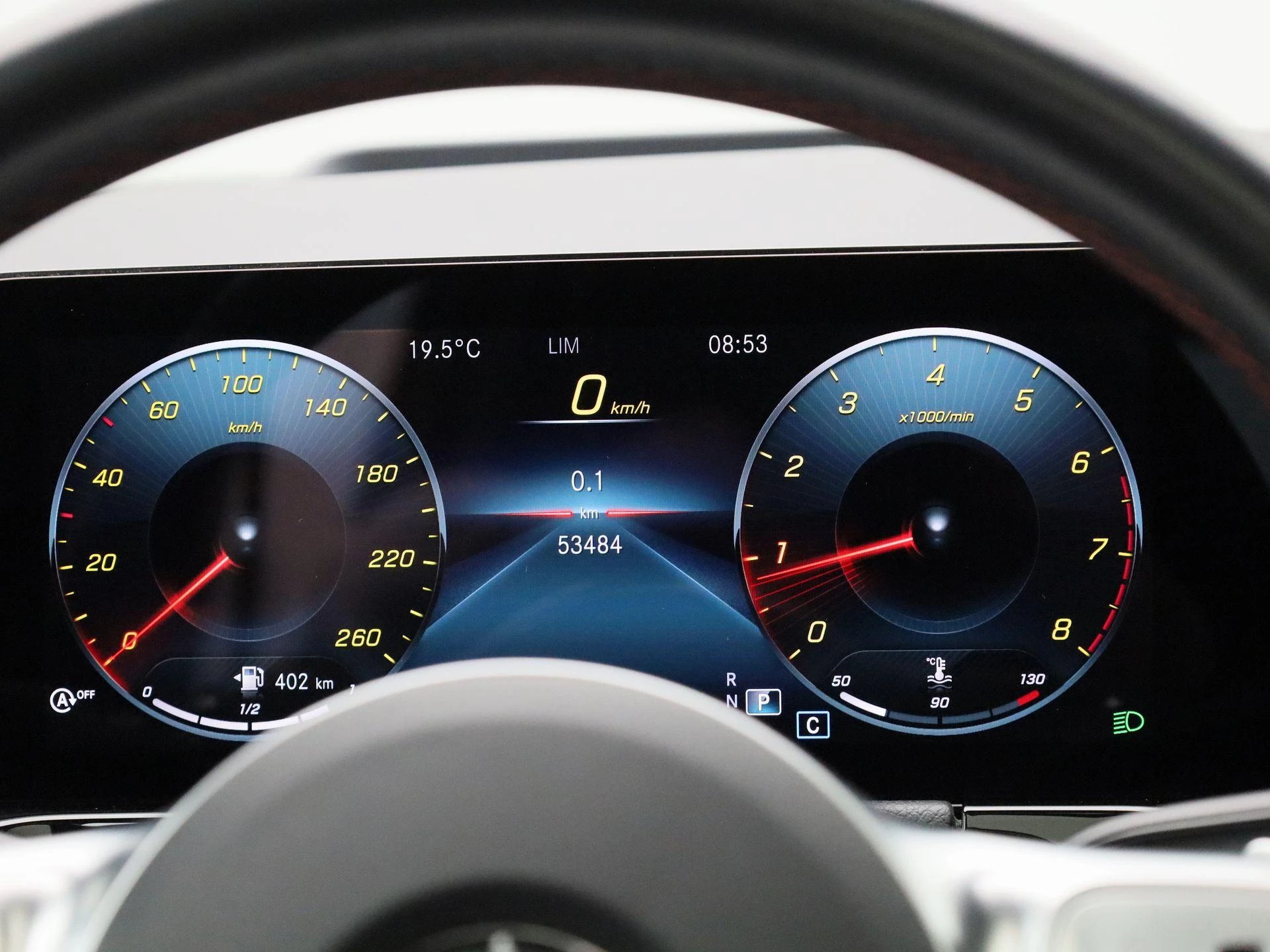 Mercedes-Benz-B-Klasse-image-7