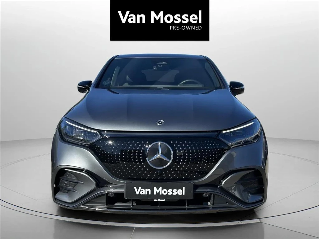 Mercedes-Benz-EQE-image-1