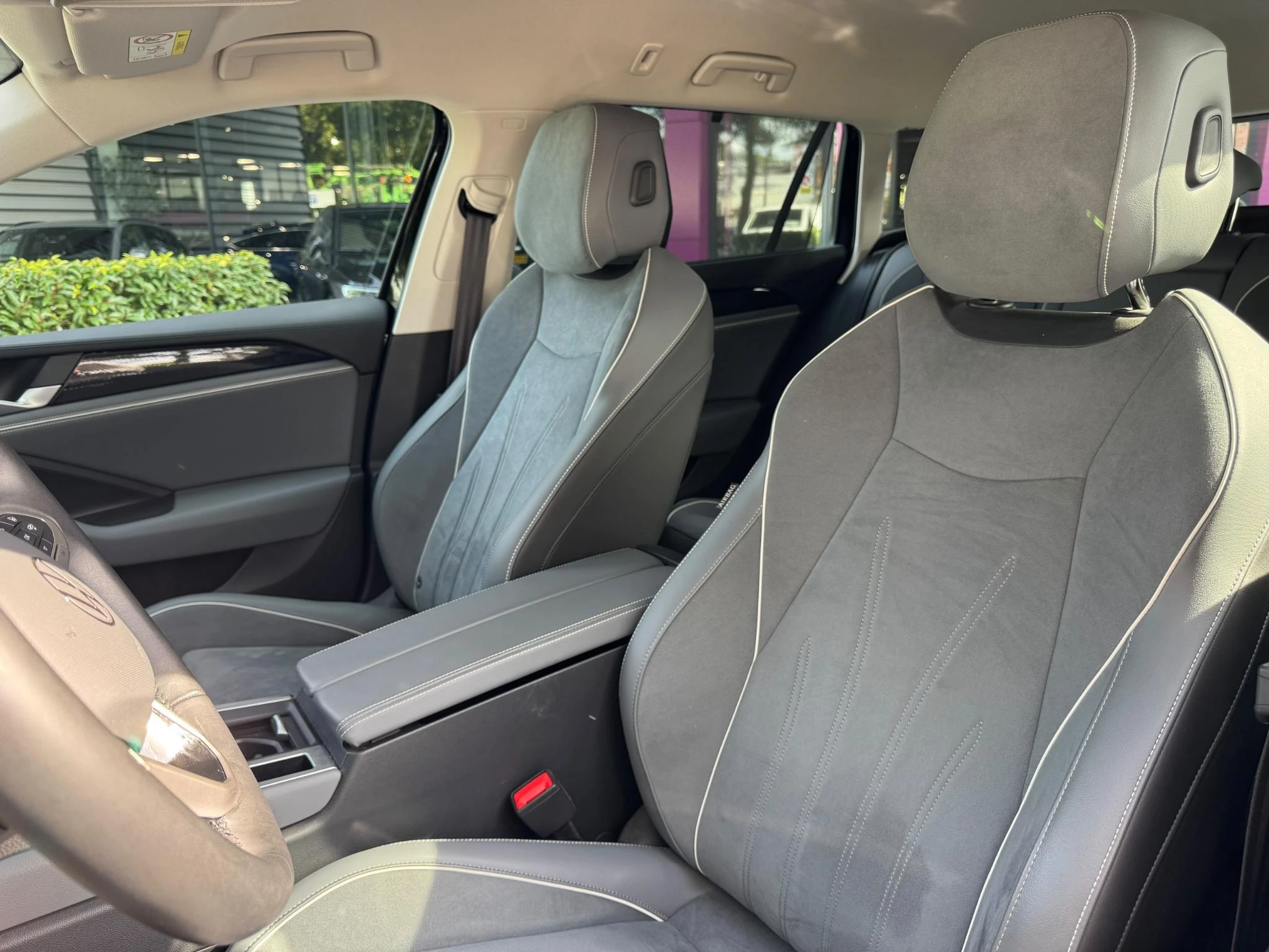 Volkswagen-Passat-image-5