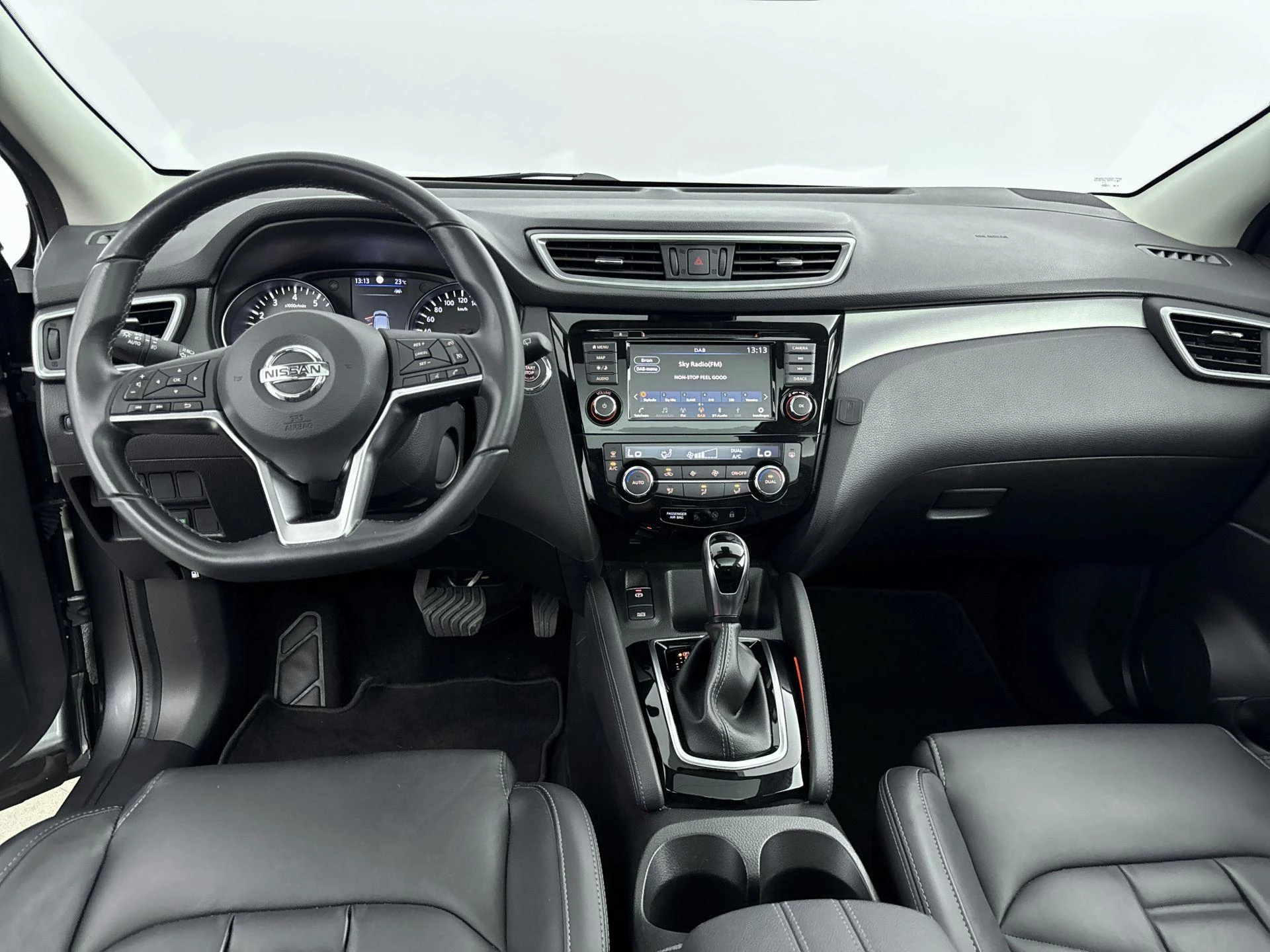 Nissan-QASHQAI-image-9