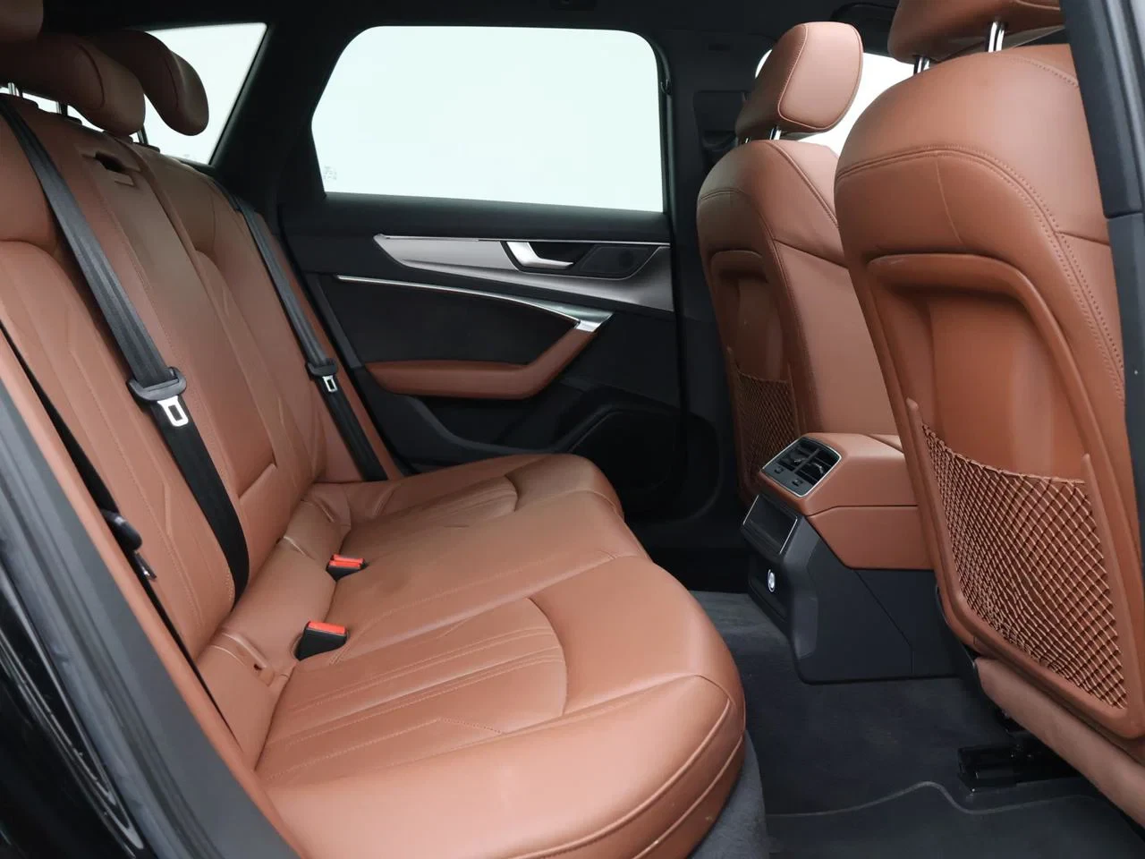 Audi A6 Avant Dsl A6 Avant 40TDi Business Edition Sport 204PK *AUTOMAAT*BRUIN LEDER*PANODAK*CAMERA*PDC*TREKHAAK*NAVI*APP-CONNECT*...*