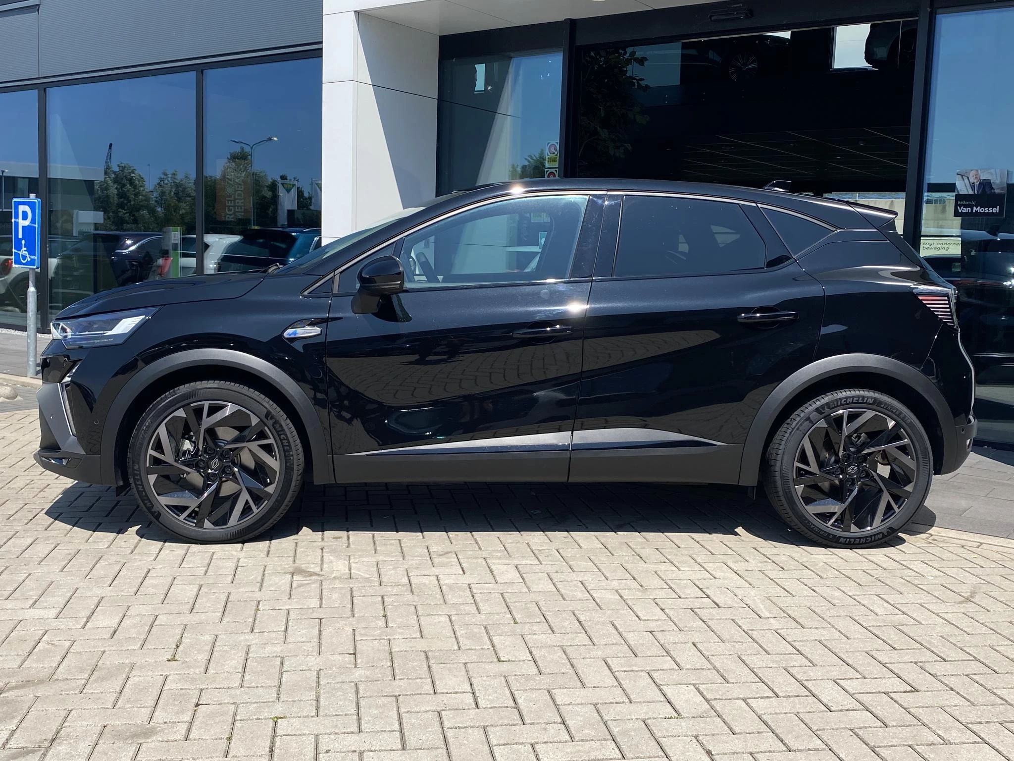 Renault Captur 1.6 E-Tech full hybrid 145 esprit Alpine