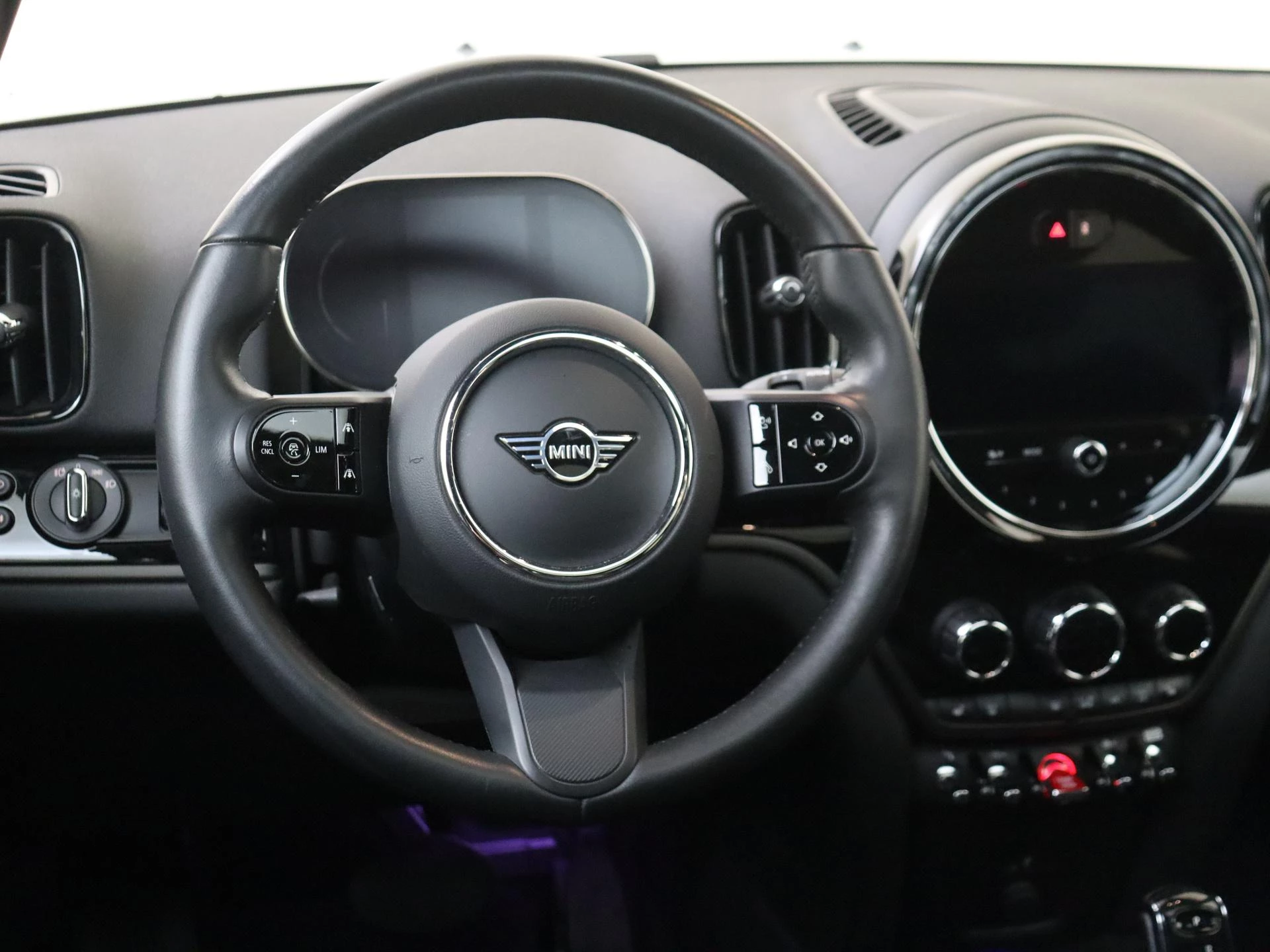 MINI-Countryman-image-9