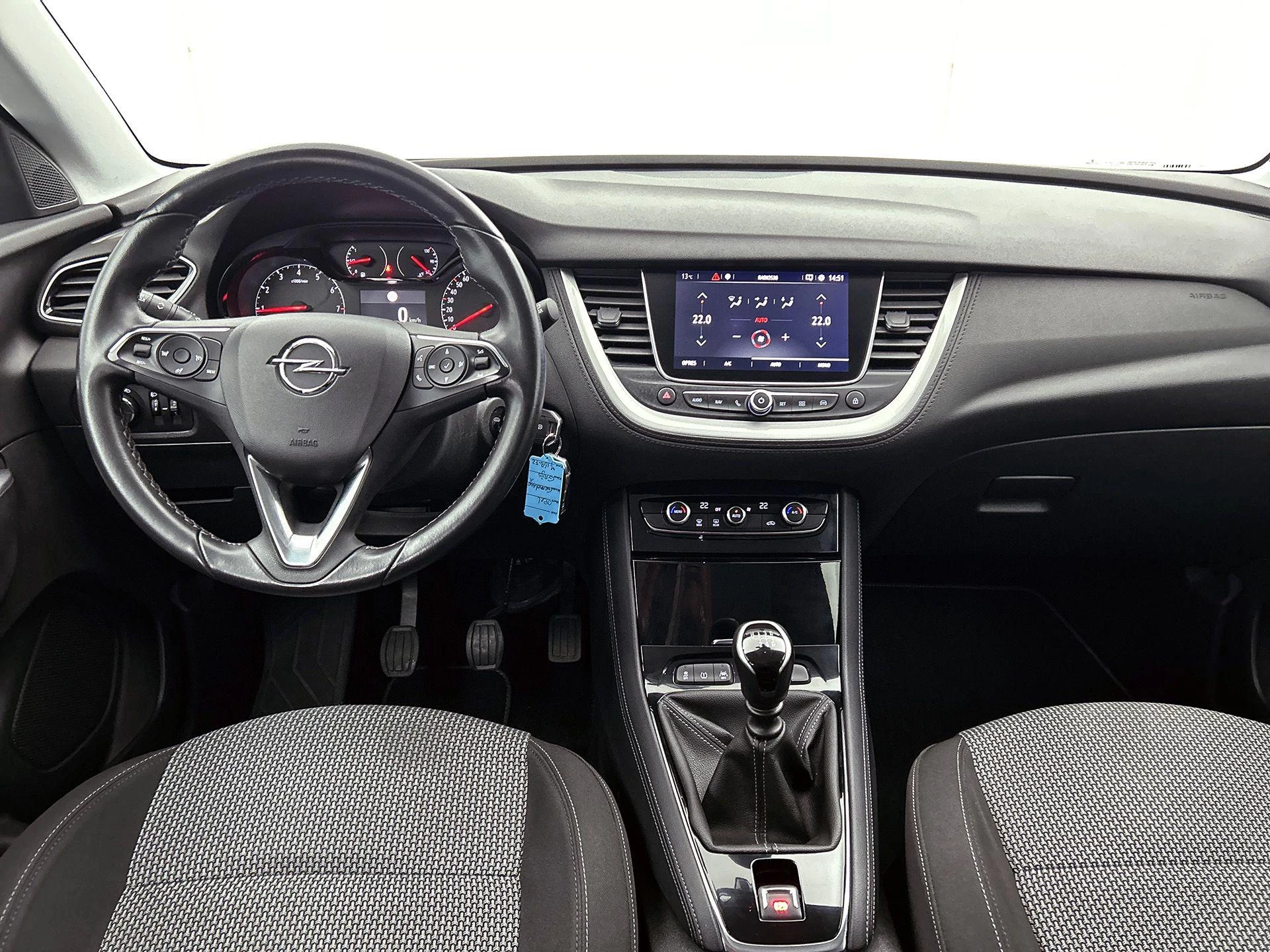 Opel-Grandland X-image-25