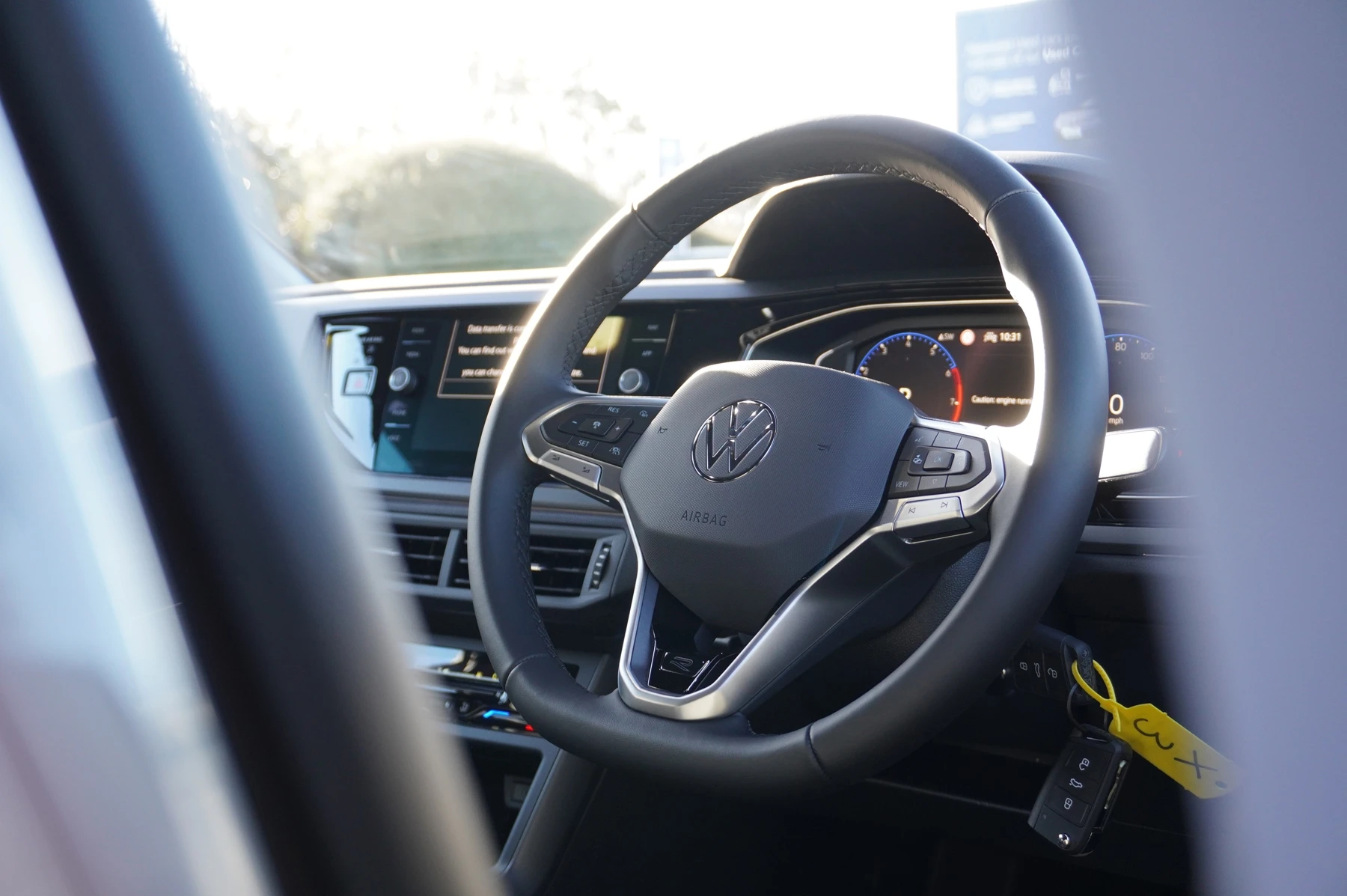 Volkswagen-Polo-image-5