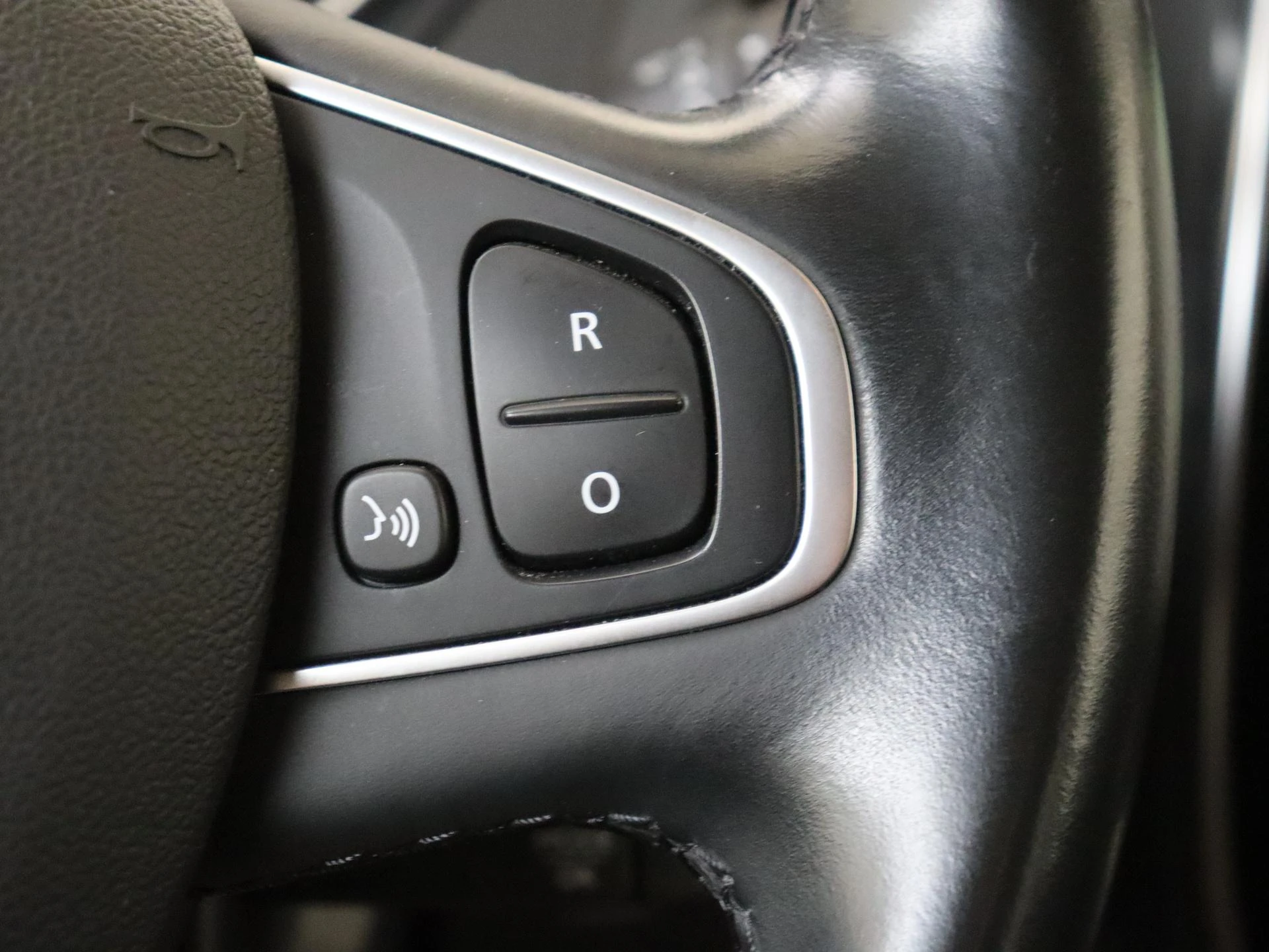 Renault-Captur-image-12