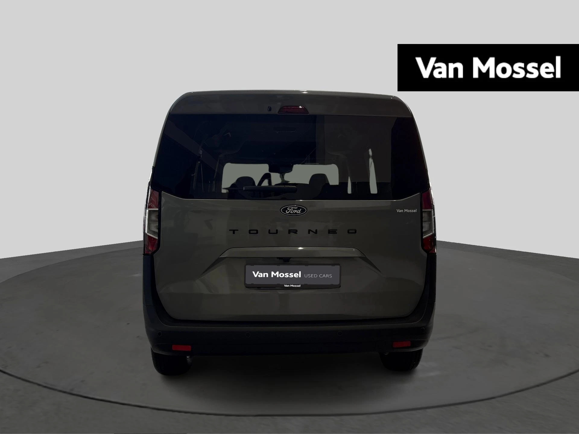 Ford-Tourneo Courier-image-2