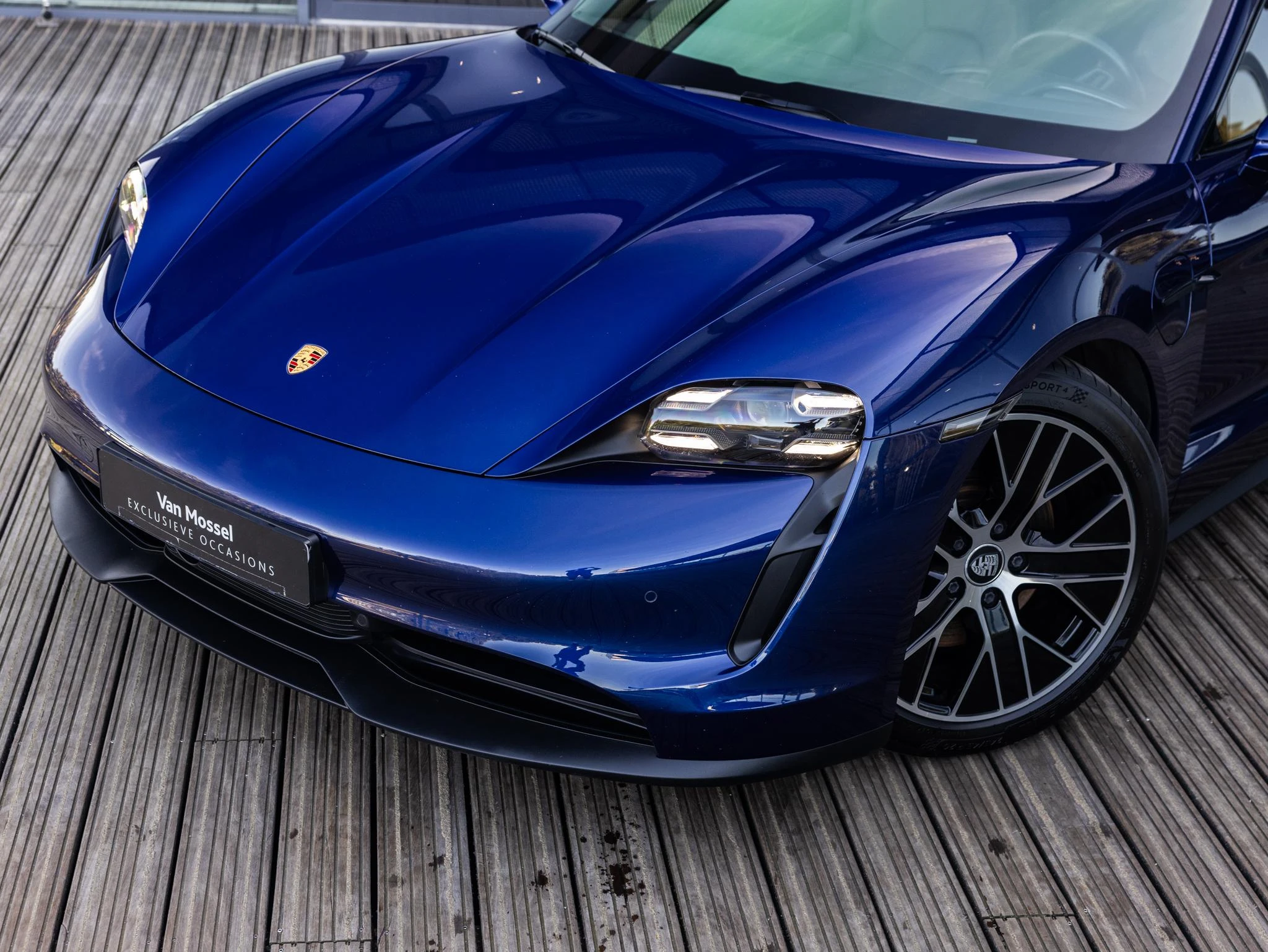 Porsche-Taycan-image-3