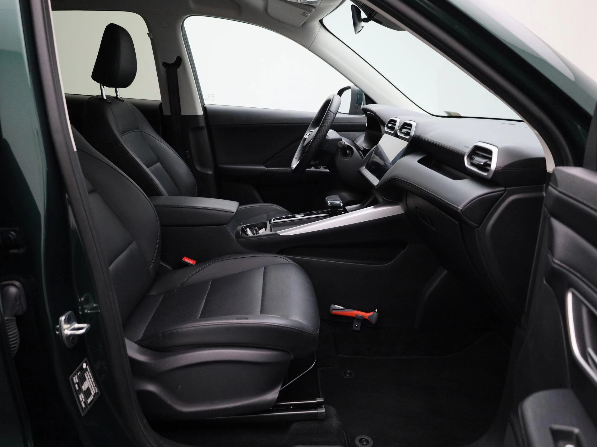 MG-ZS-image-32
