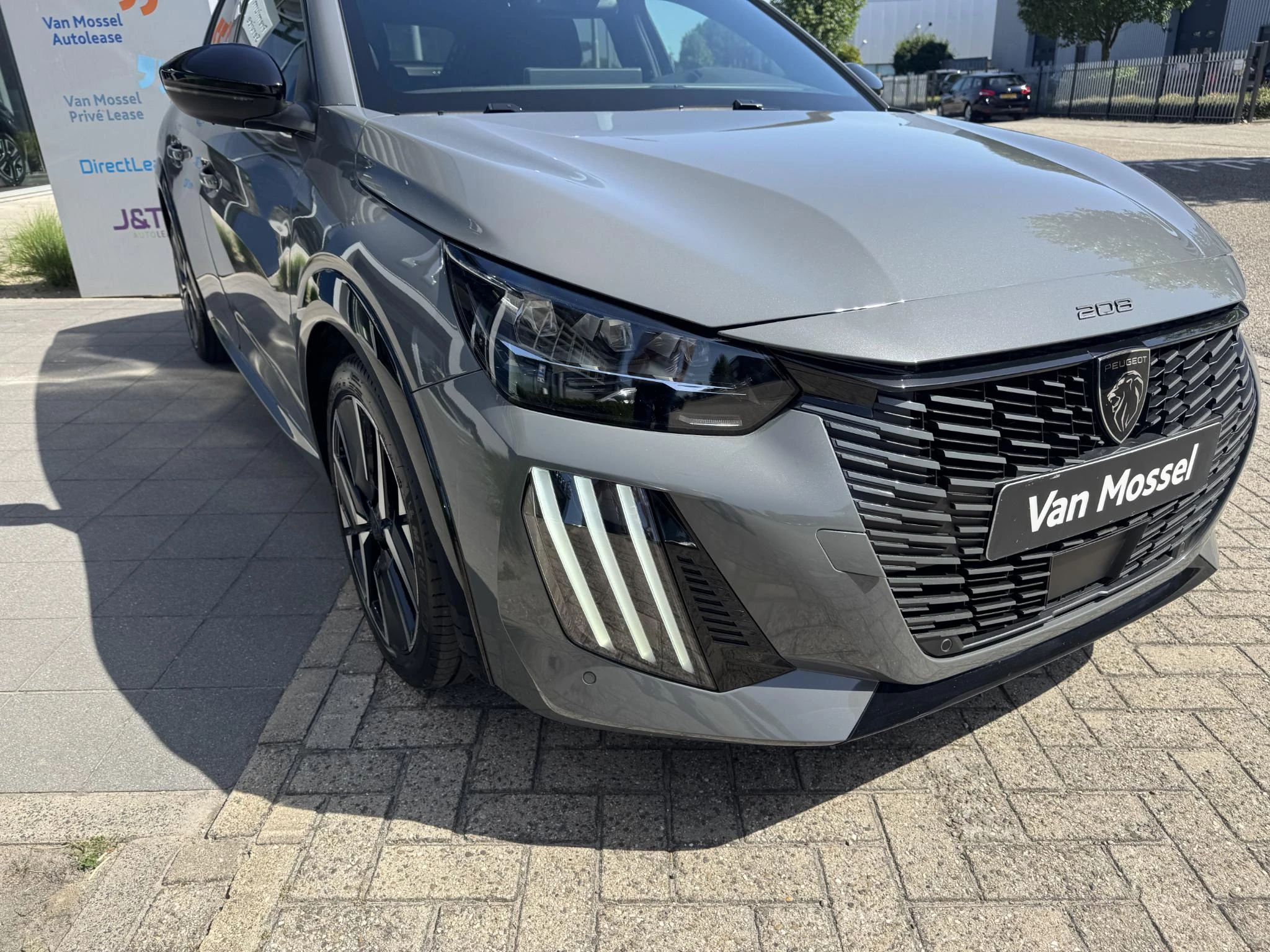 Peugeot-208-image-5