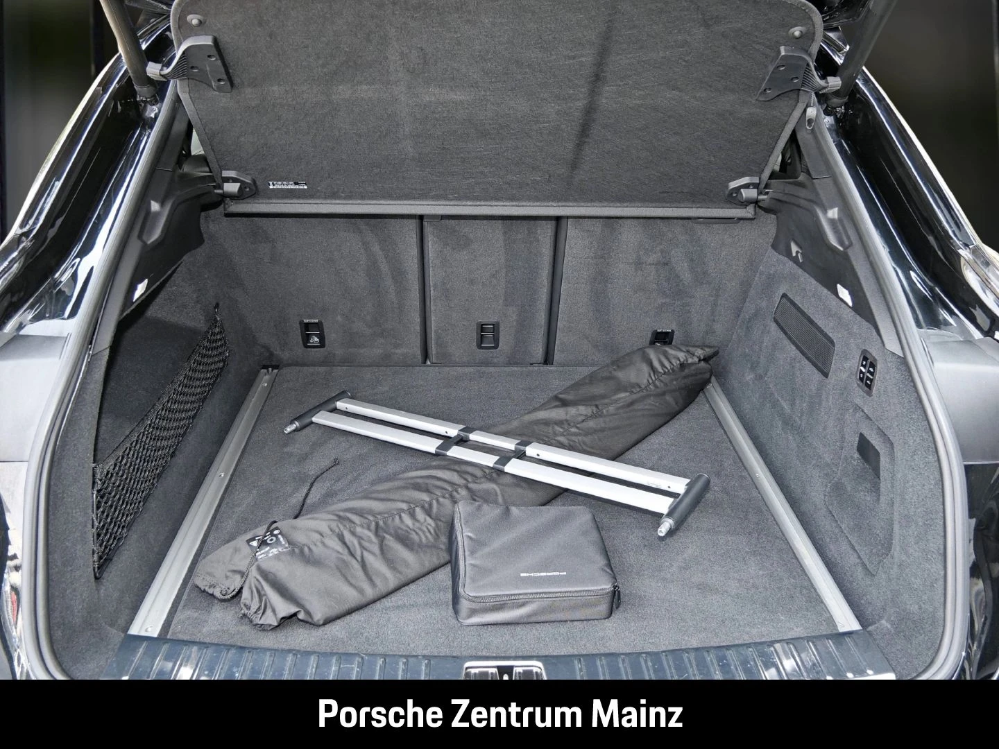 Porsche-Cayenne-image-30