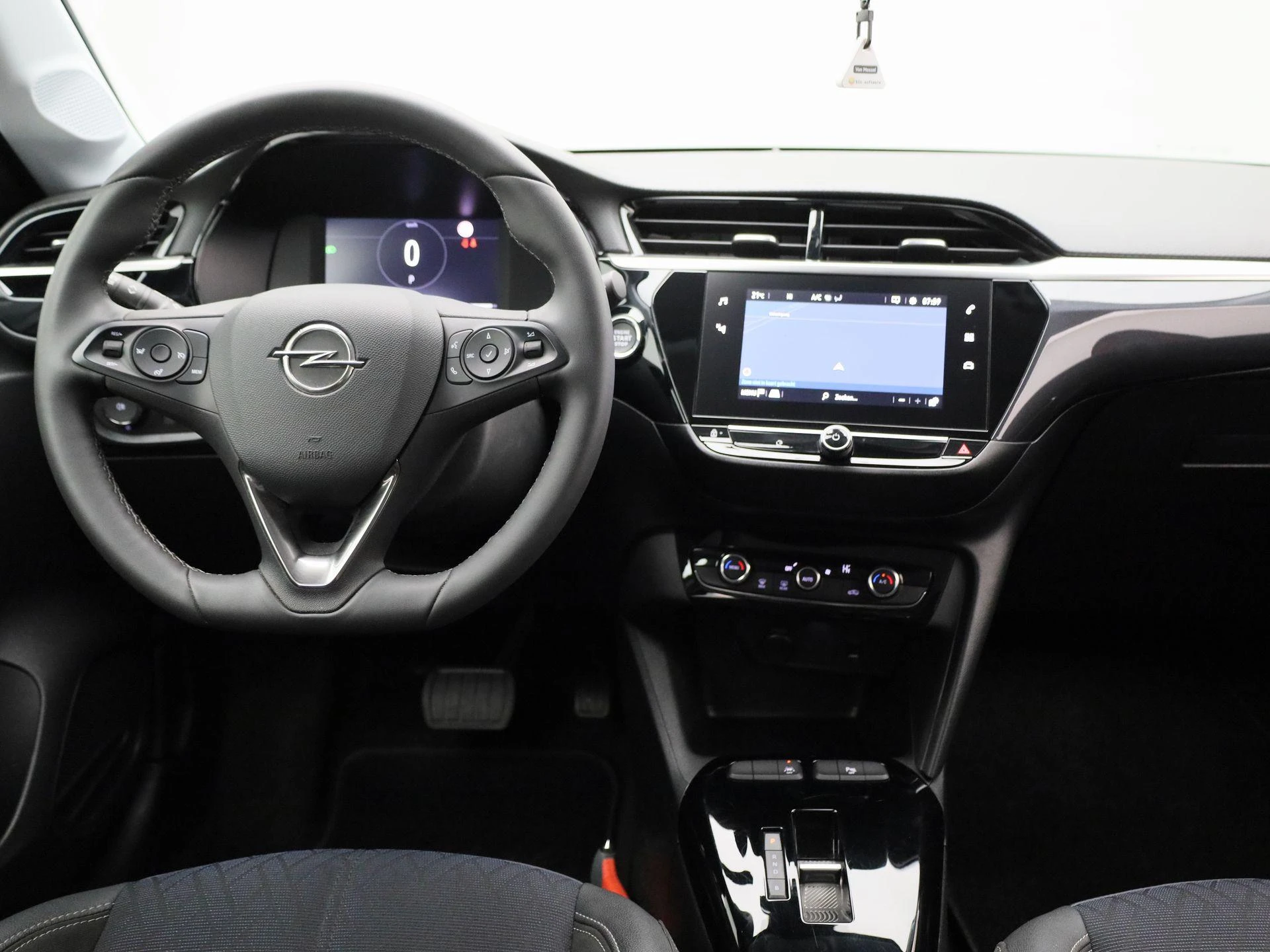 Opel-Corsa-e-image-6