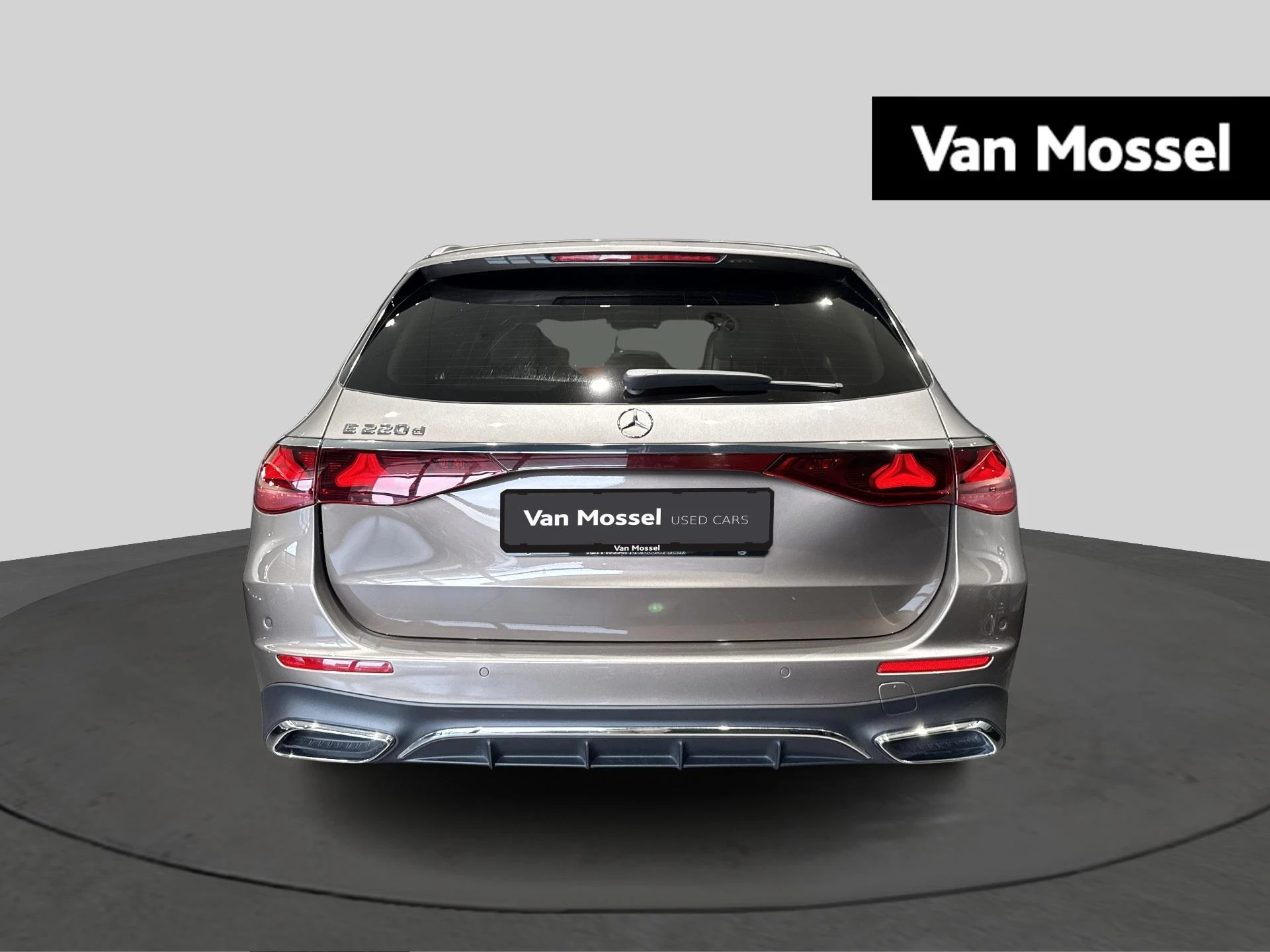 Mercedes-Benz Classe E 220 d AMG Line Estate + SUPERSCREEN + PANO + BURMESTER + LEDER +