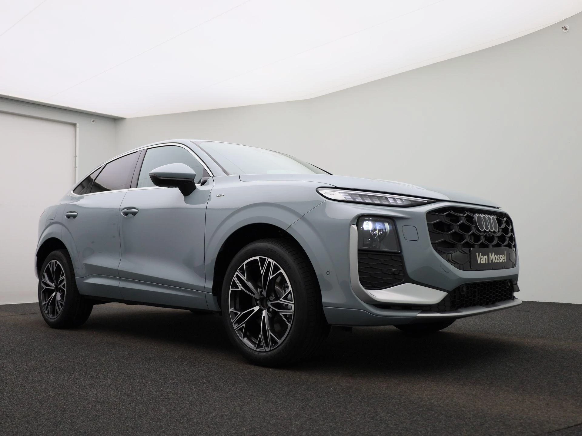 Audi-Q3-image-49