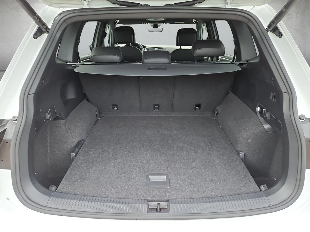 Volkswagen Tiguan Allspace 2.0 TSI 4Motion DSG R-Line *Navi