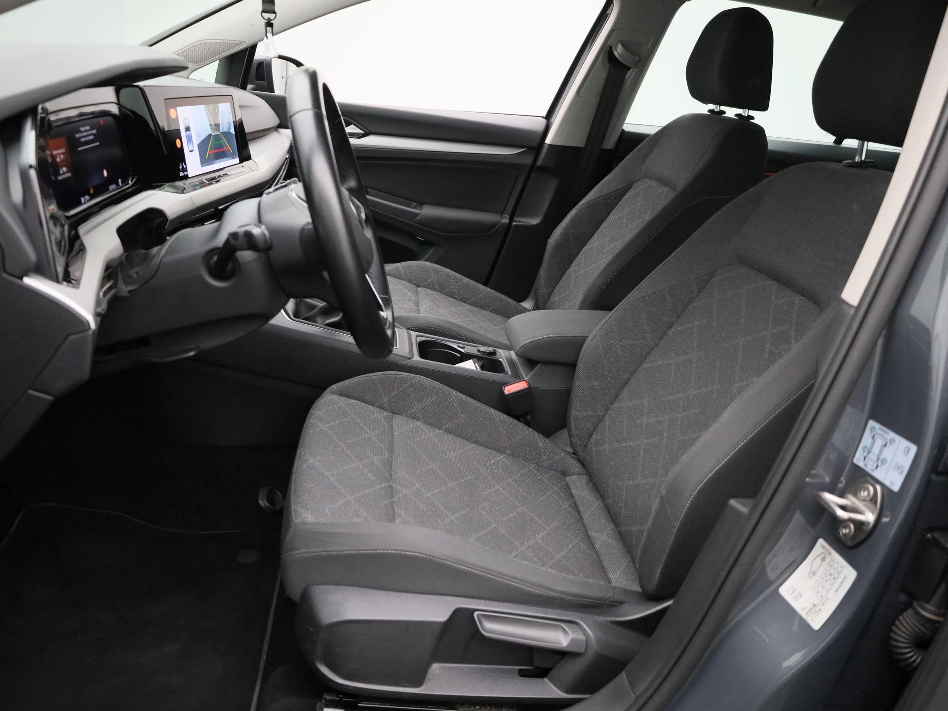Volkswagen-Golf-image-11