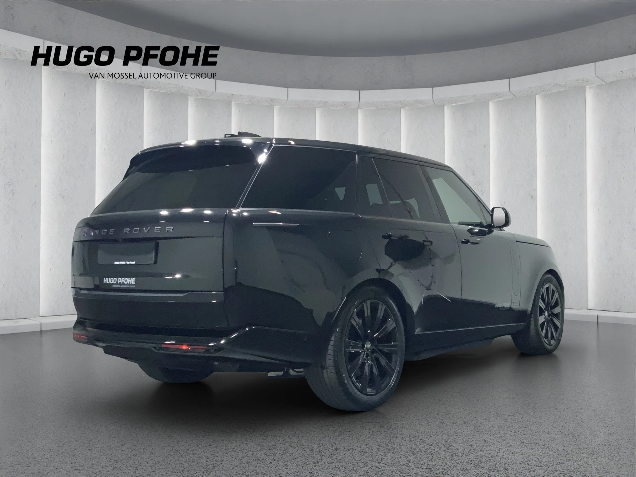 Land Rover-Range Rover-image-1
