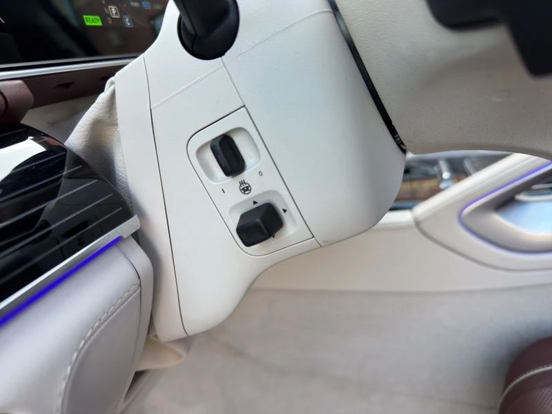Mercedes-Benz-GLS-image-20