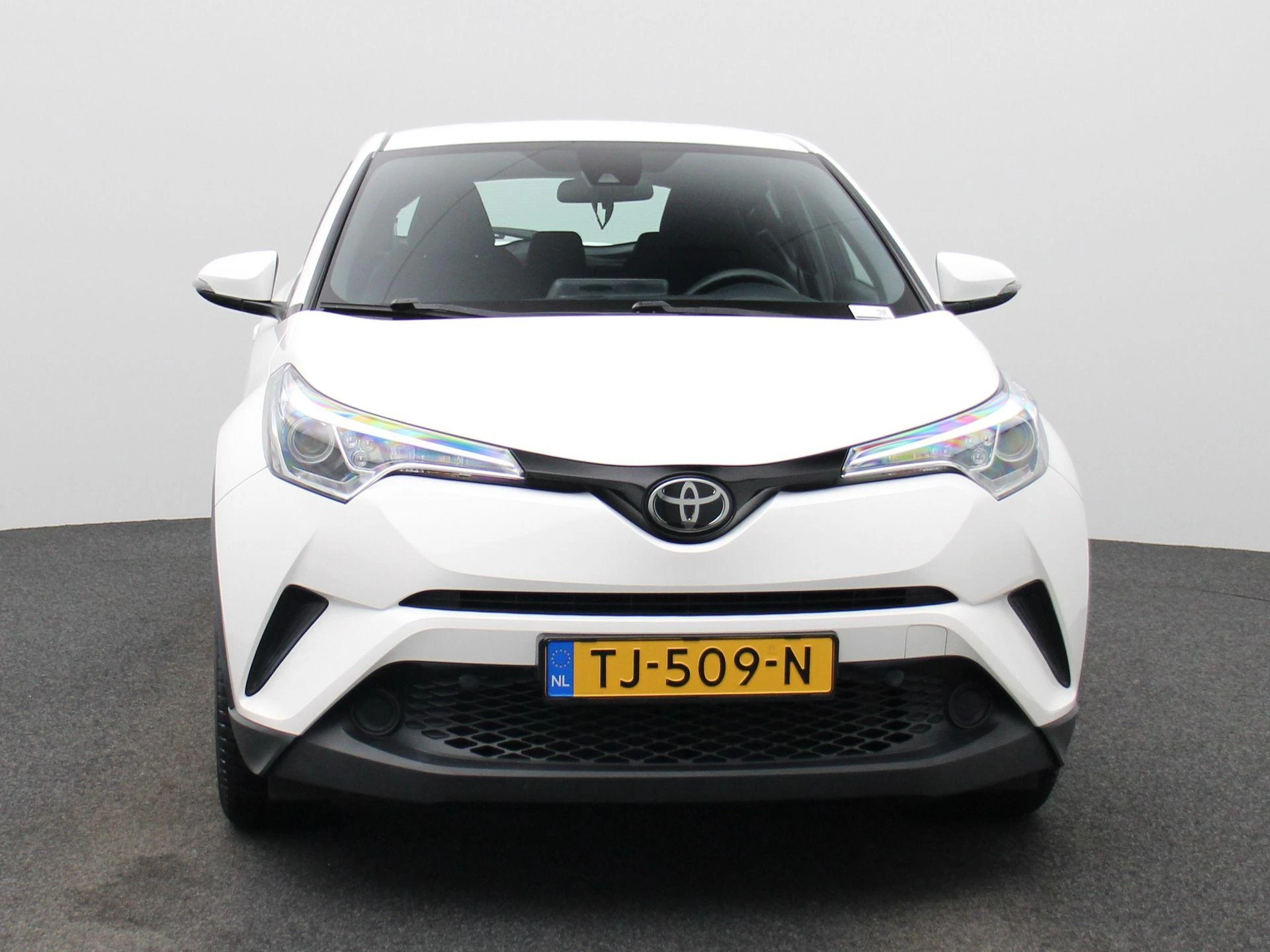 Toyota-C-HR-image-2