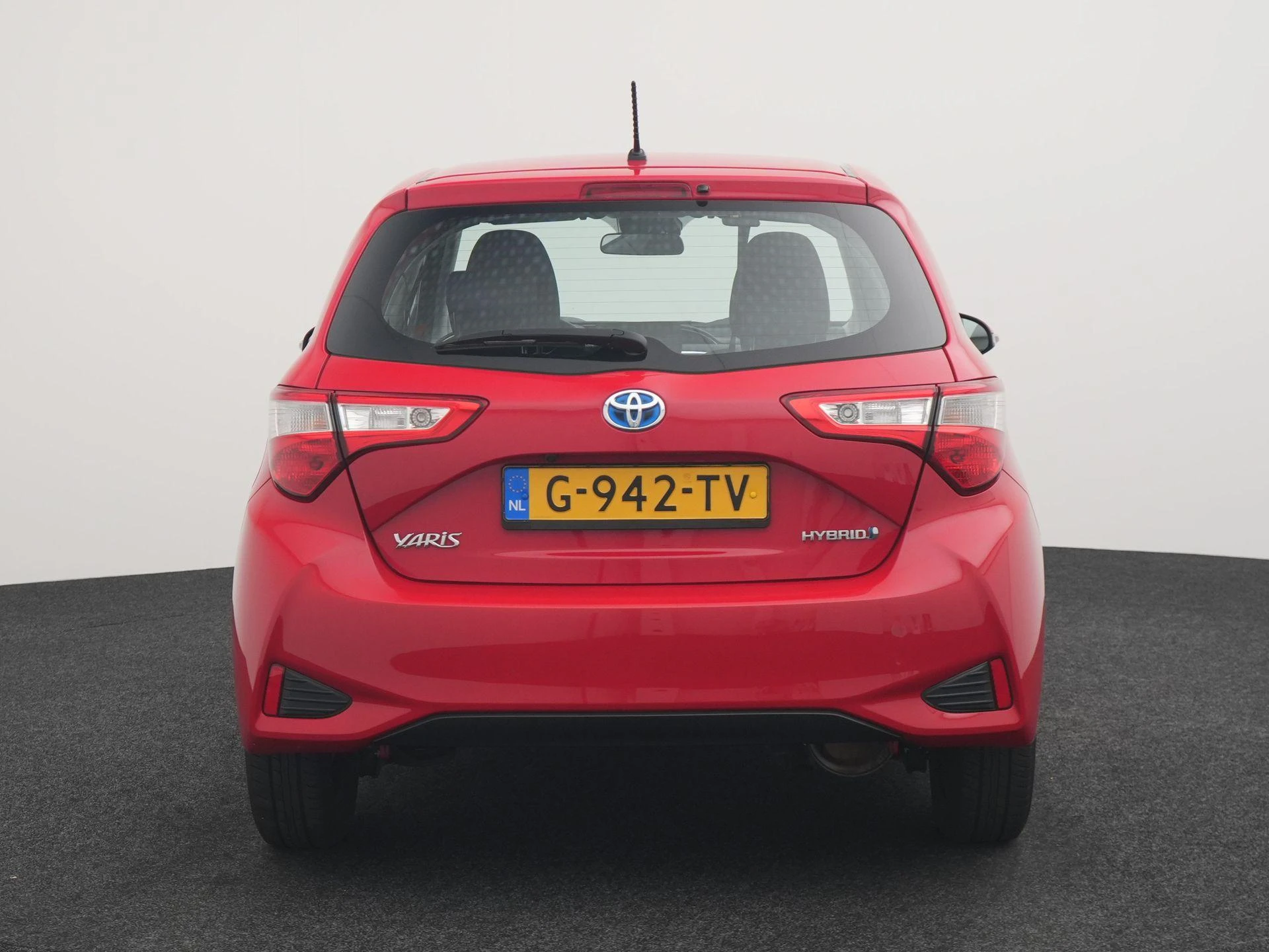 Toyota-Yaris-image-4