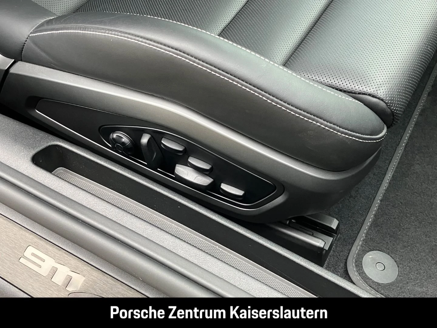 Porsche 911 992 Carrera GTS Cabriolet LED-Matrix BOSE carrera gts