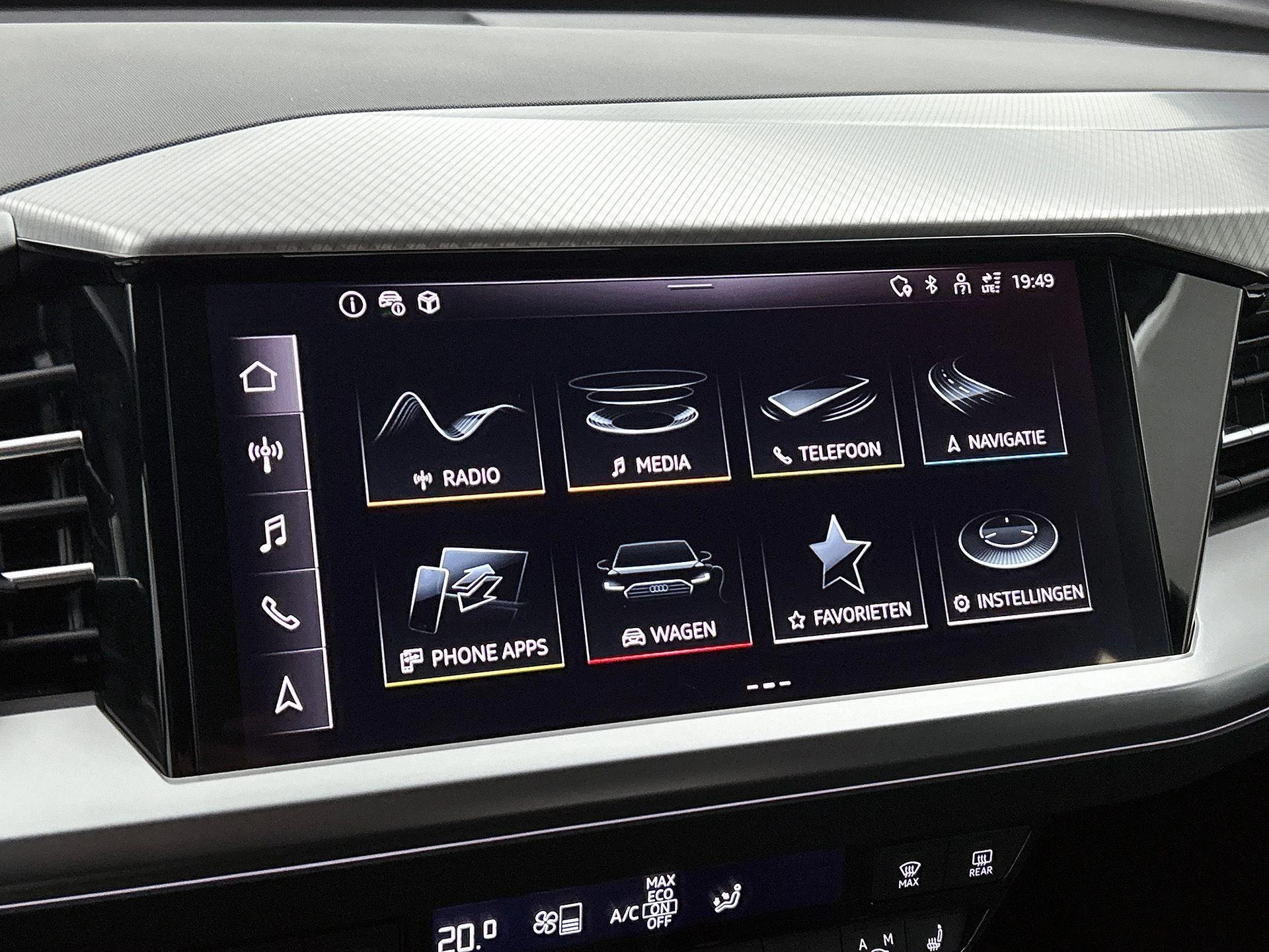 Audi-Q4 e-tron-image-6